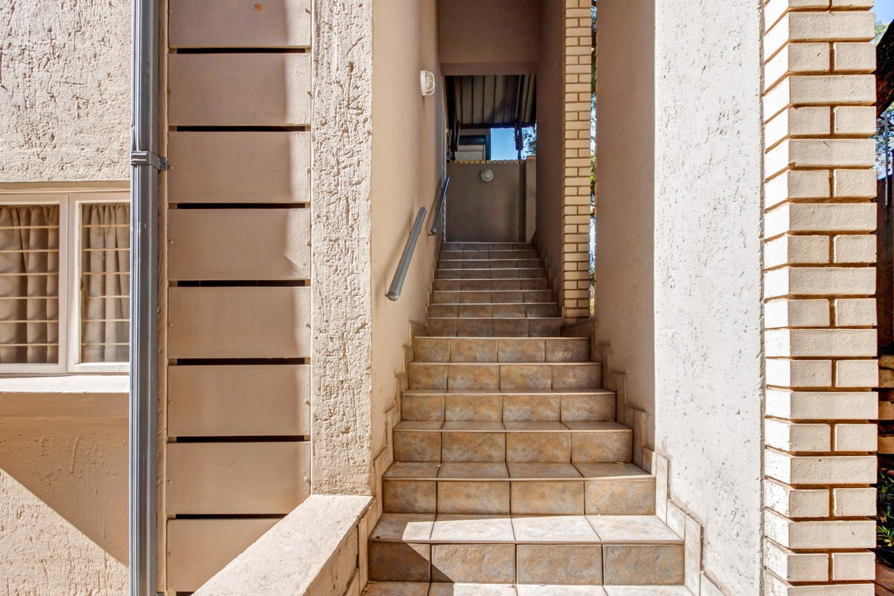Upmarket Sandton apartment