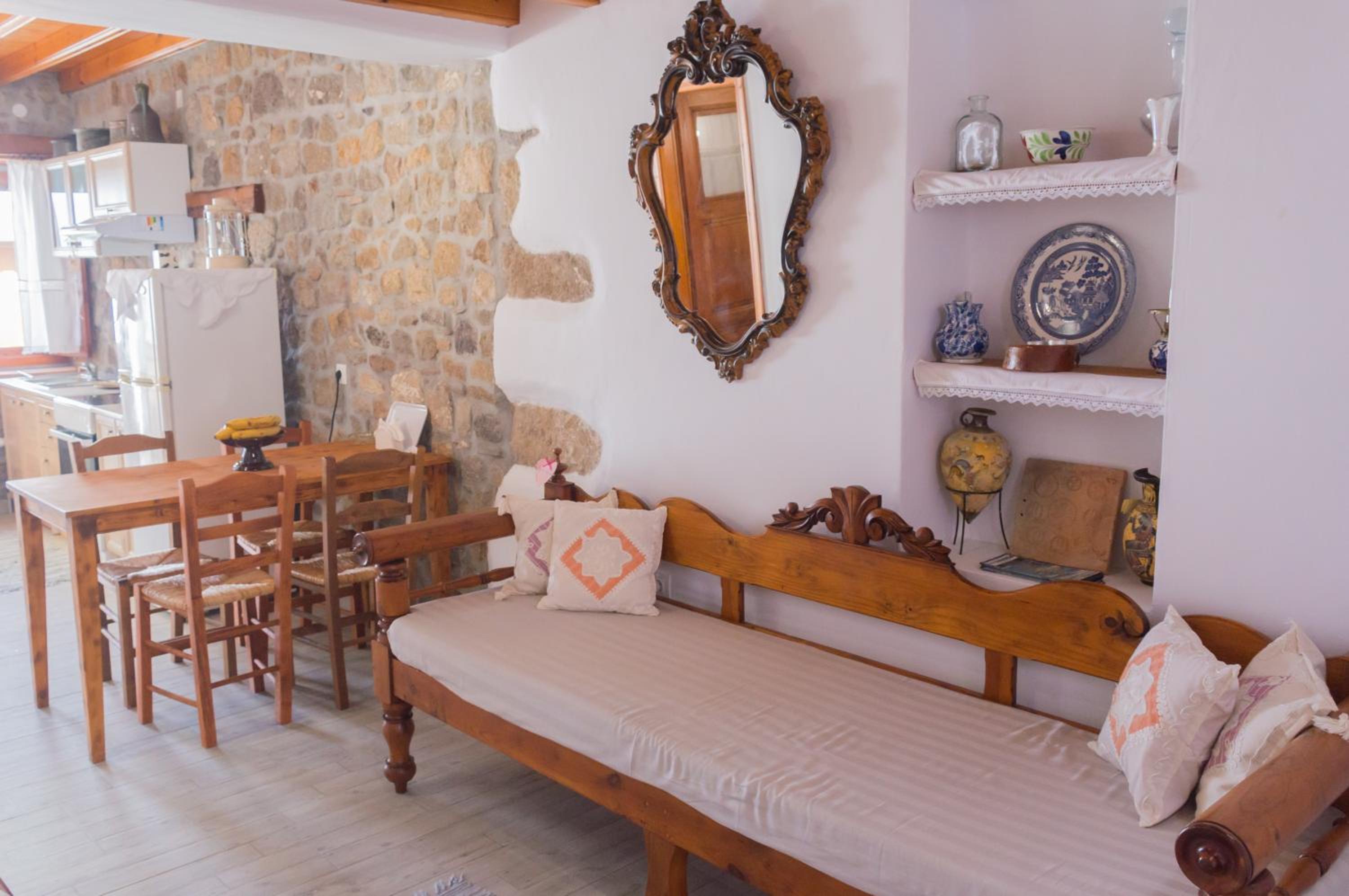 Manos House in Chora view 3