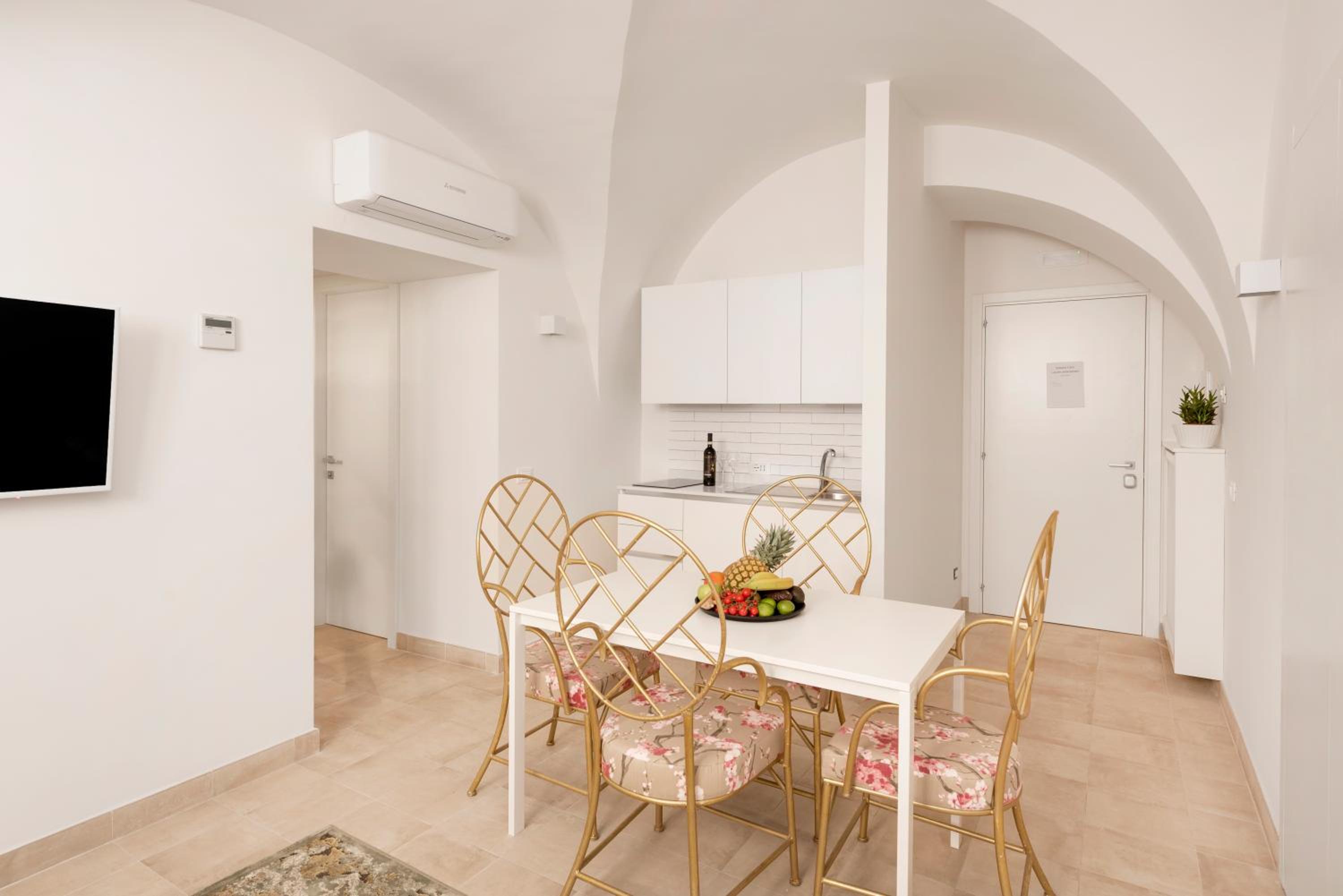 Divo Apartments - Spanish Steps