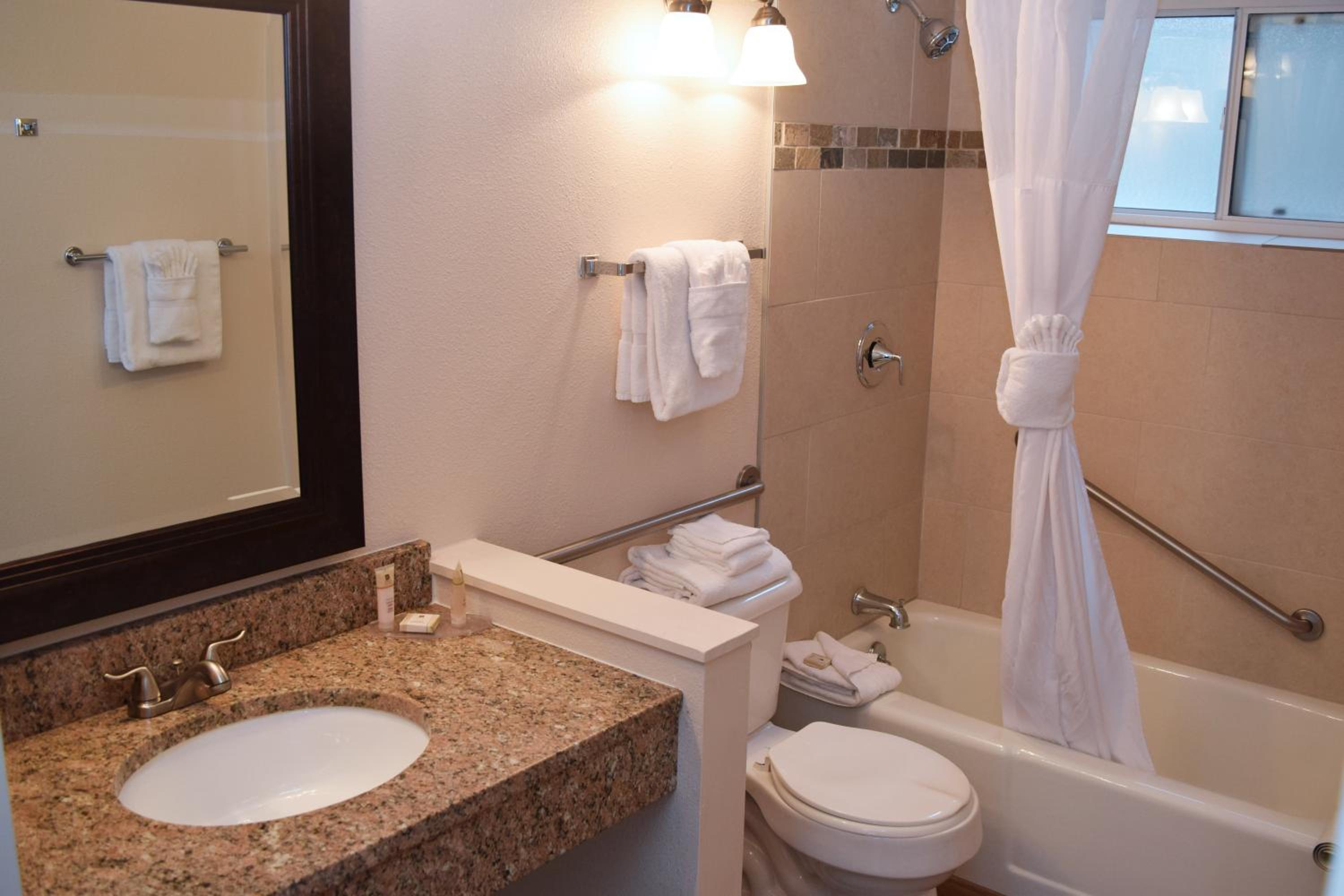 Alpine Trail Ridge Inn - Property Image 72