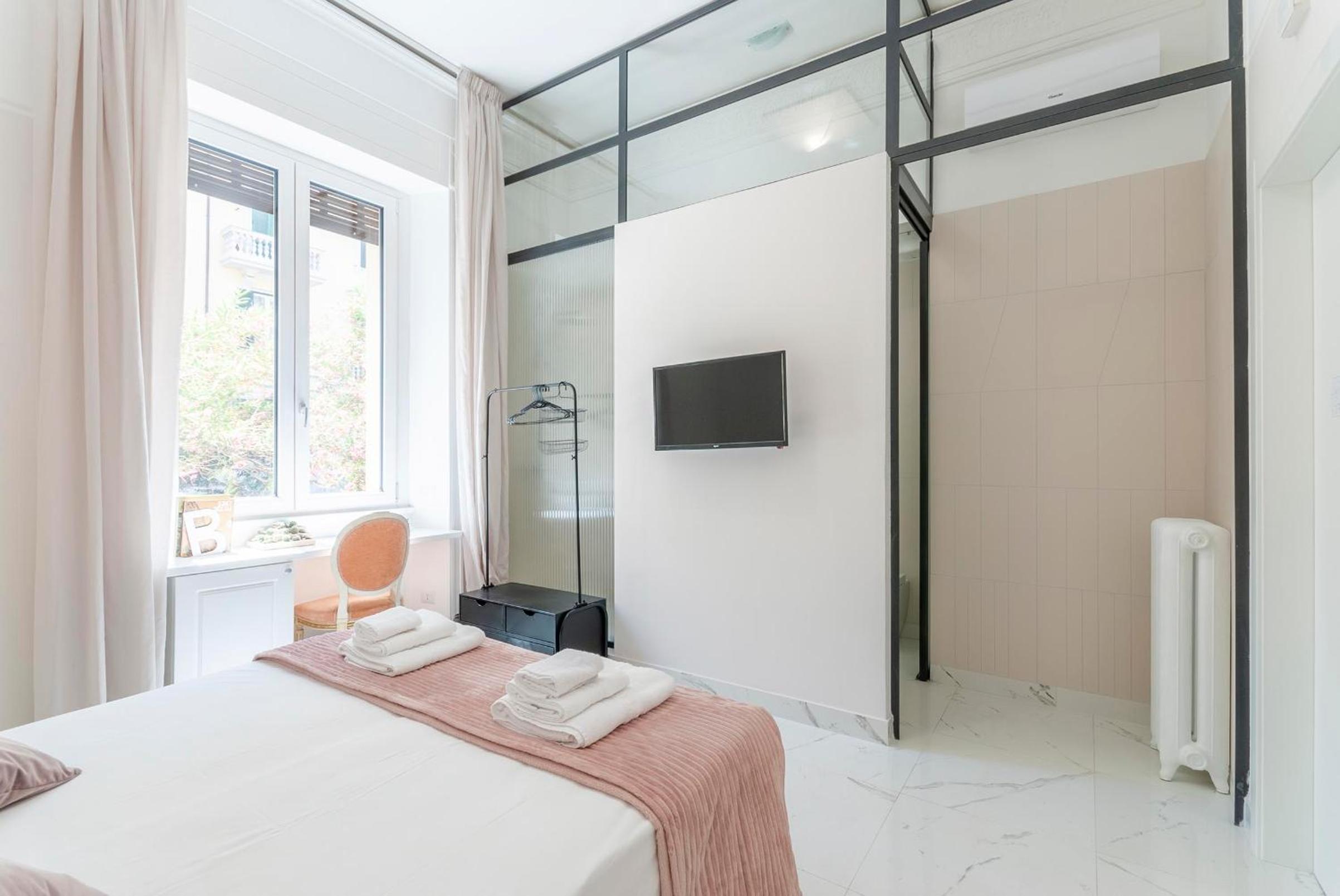 Bea Suites Luxury Rooms