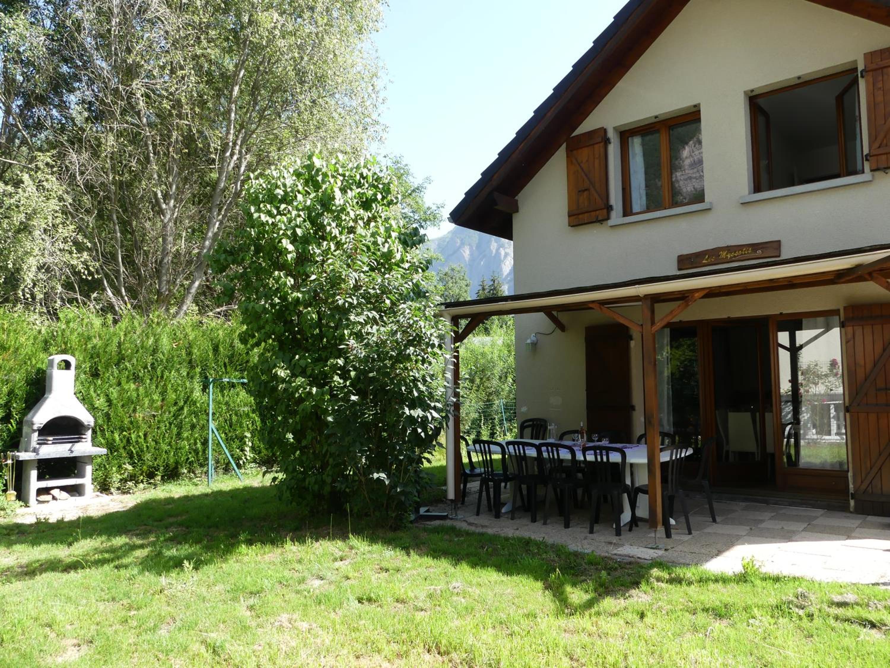 Photo 12