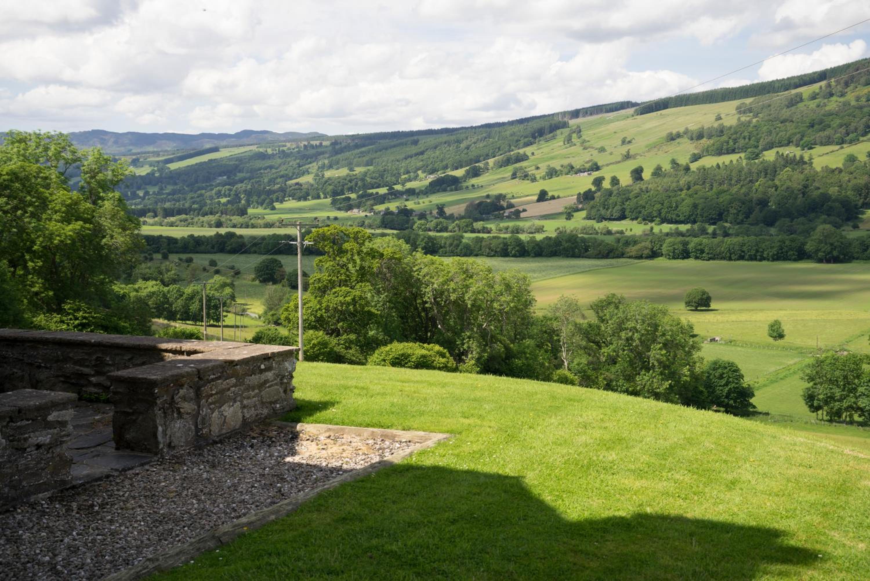 Craignuisq Farmhouse view 4