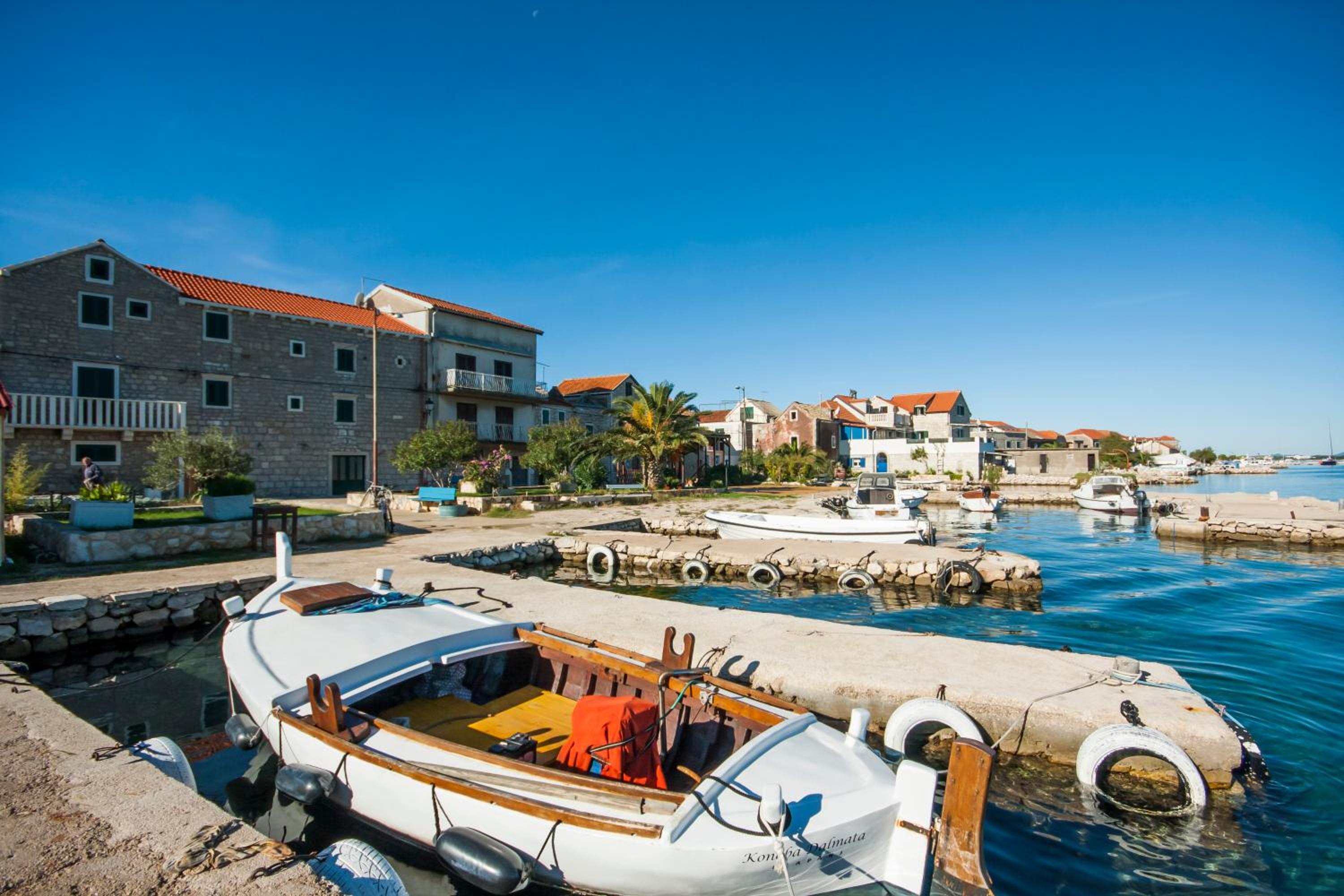 Apartments Maslina