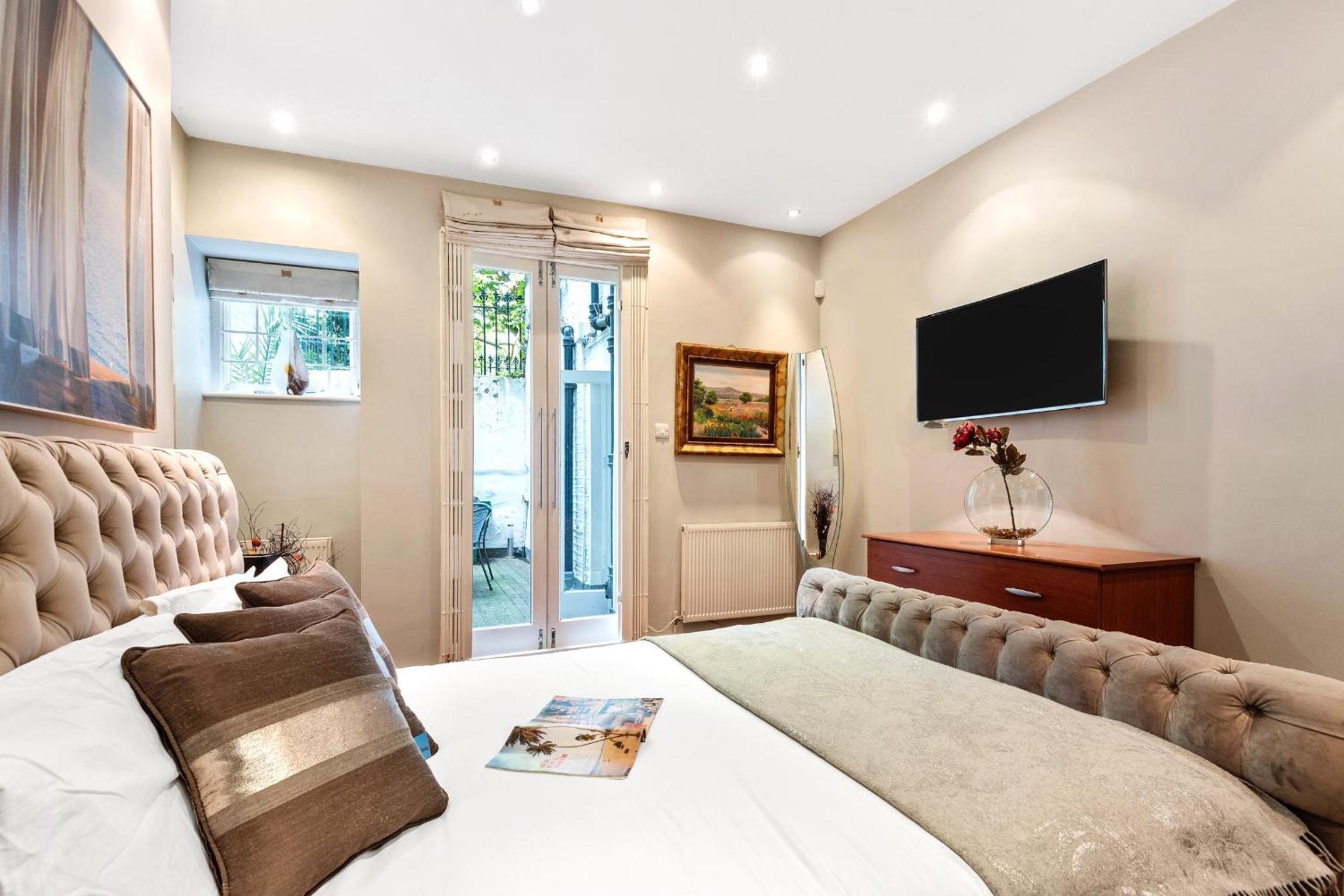 Bright Earl’s Court Apartment- SVA