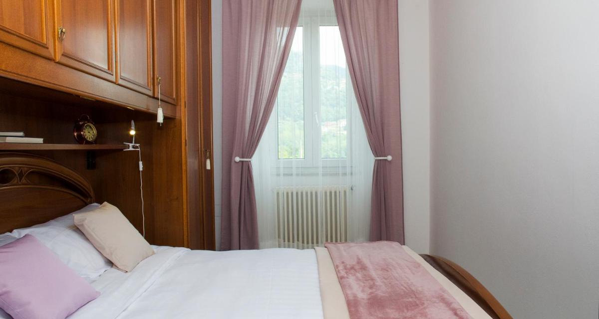 ALTIDO Beautiful 1 Bed Apt with Terrace and Parking view 3