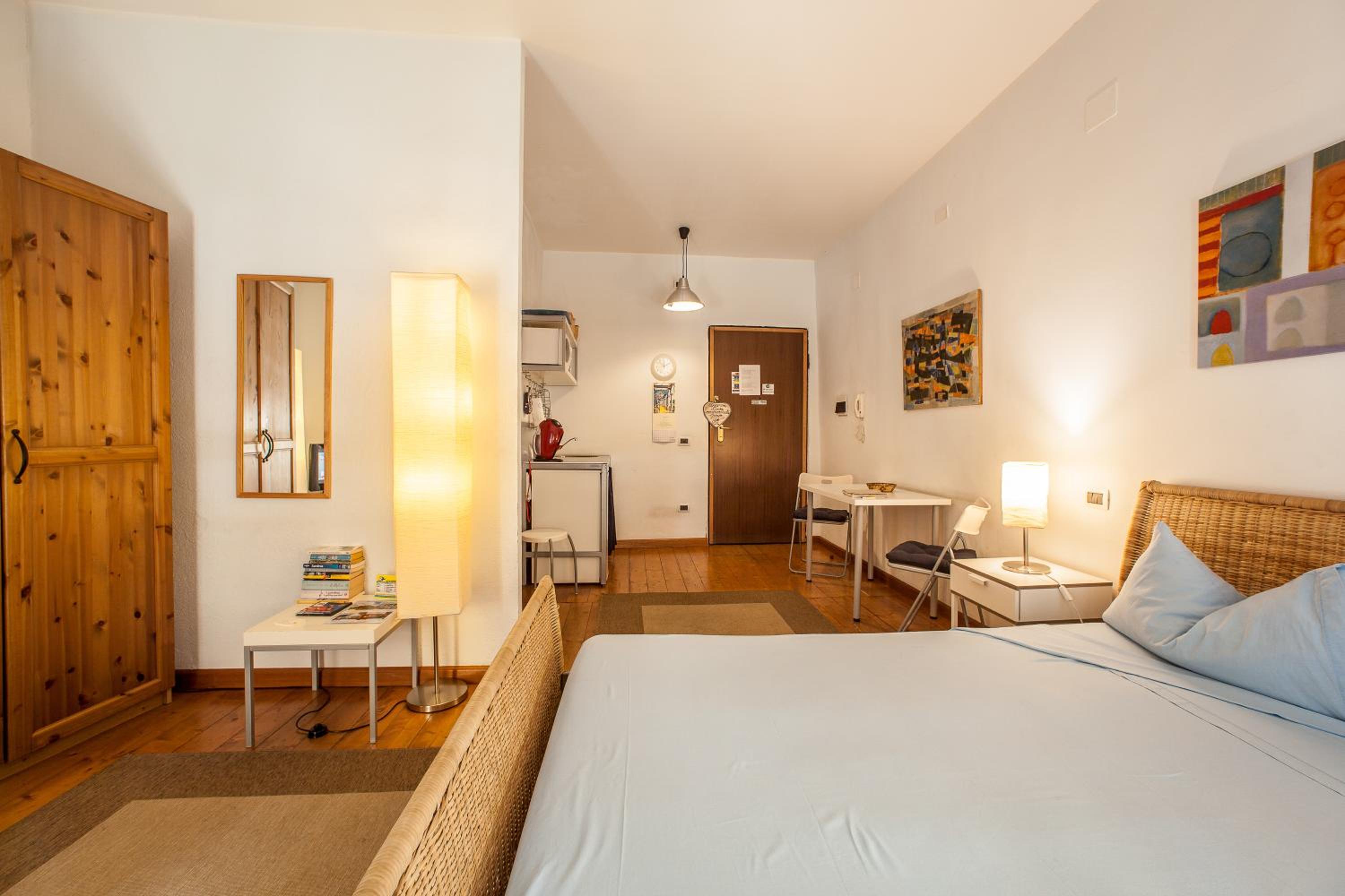 Studio Apartments Centro Storico Via Manno