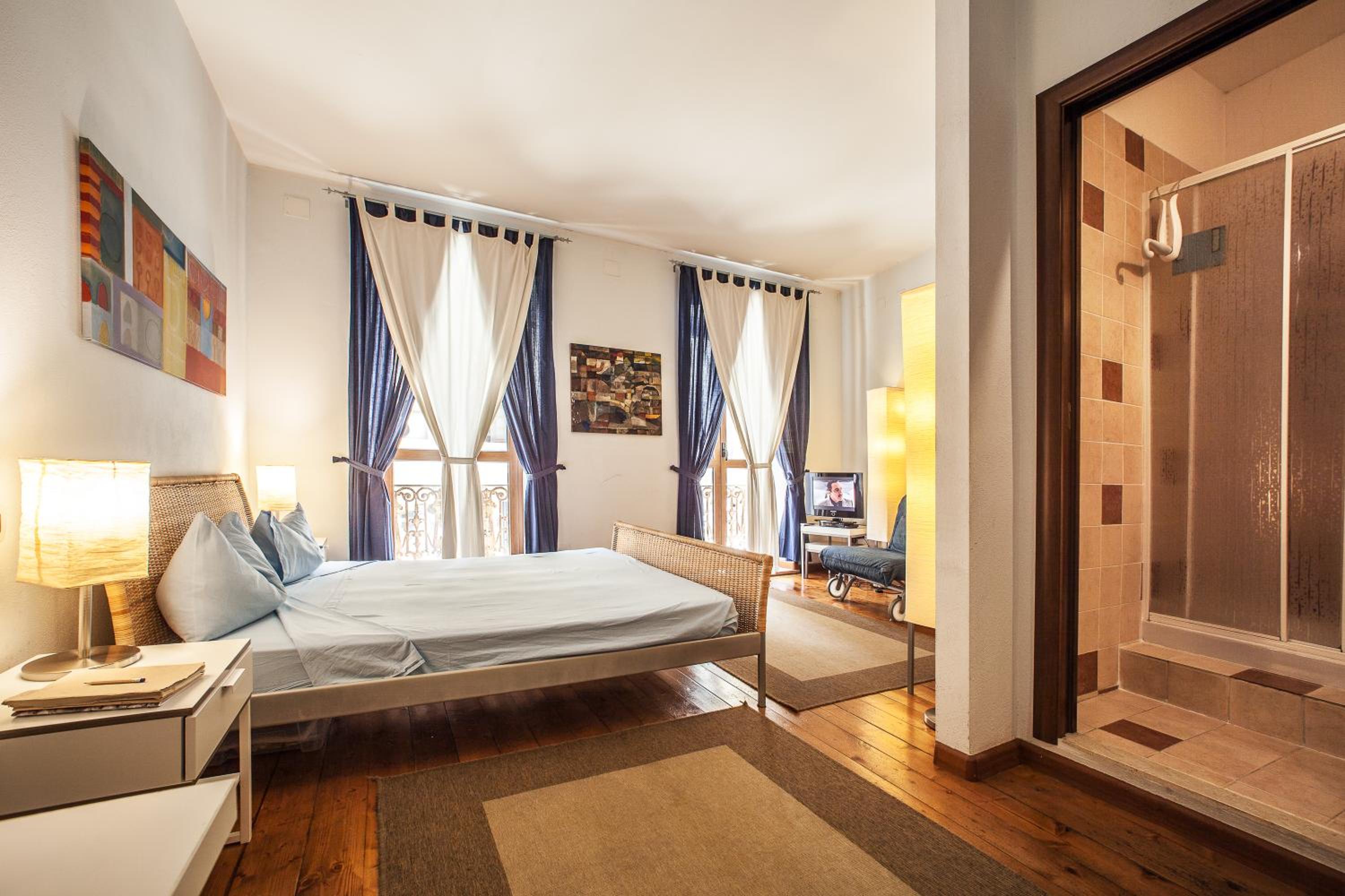 Studio Apartments Centro Storico Via Manno