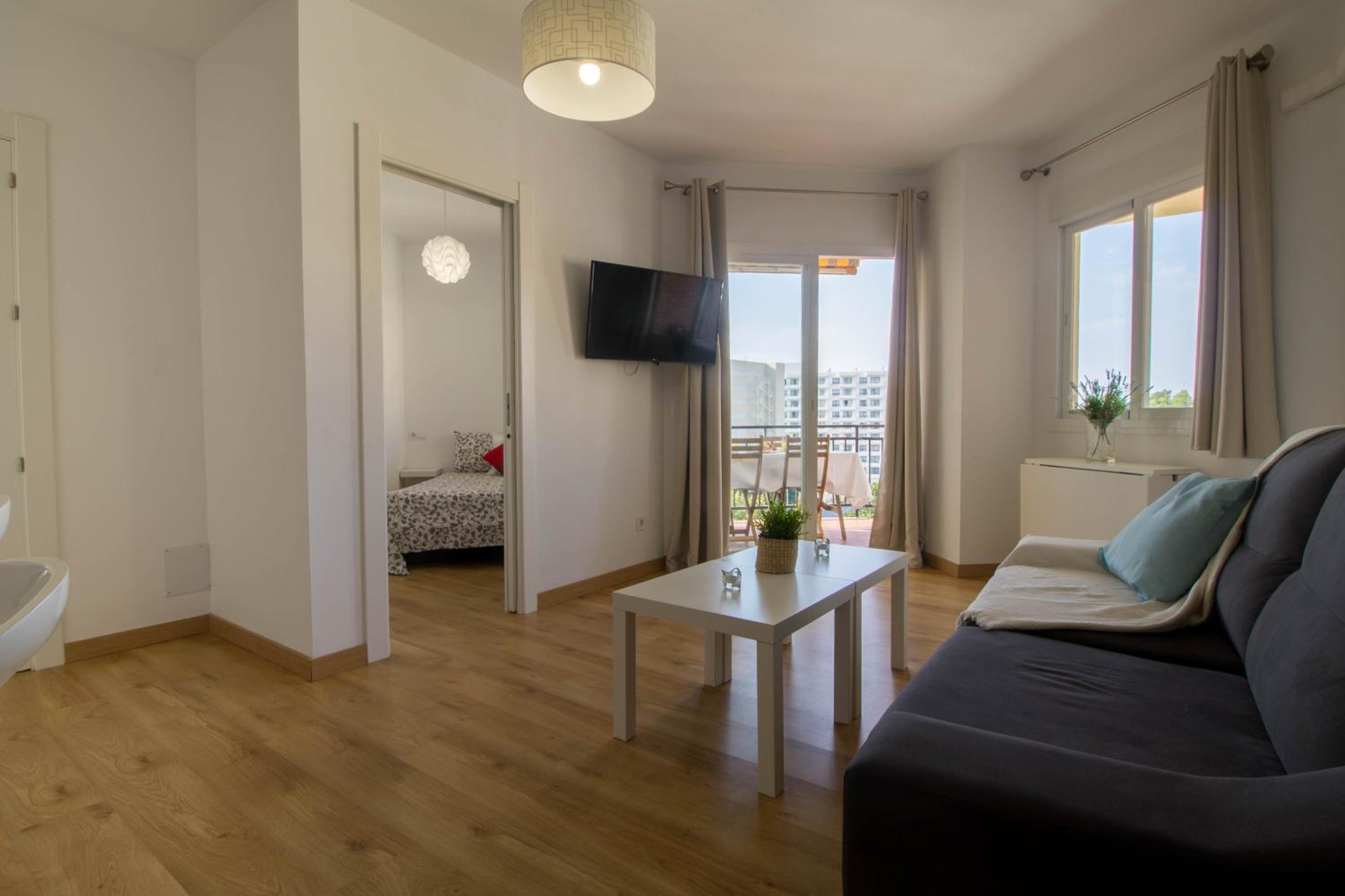 Santa Amalia 45 by IVI Real Estate view 4