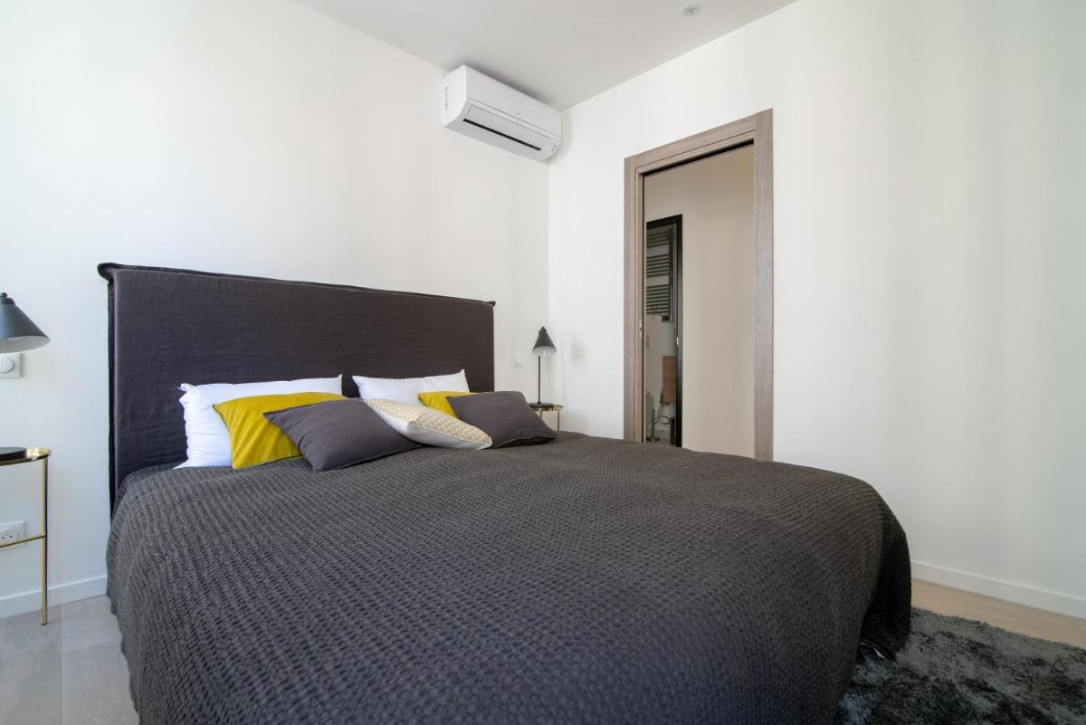 Scandinavian Urban 2 - 2BR apartment in center close to Palais des Festivals and the beach view 3
