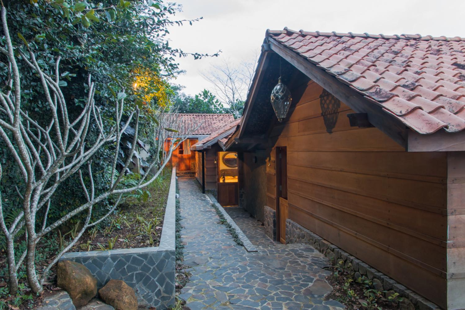 Hotel Rumah Lereng Bandung