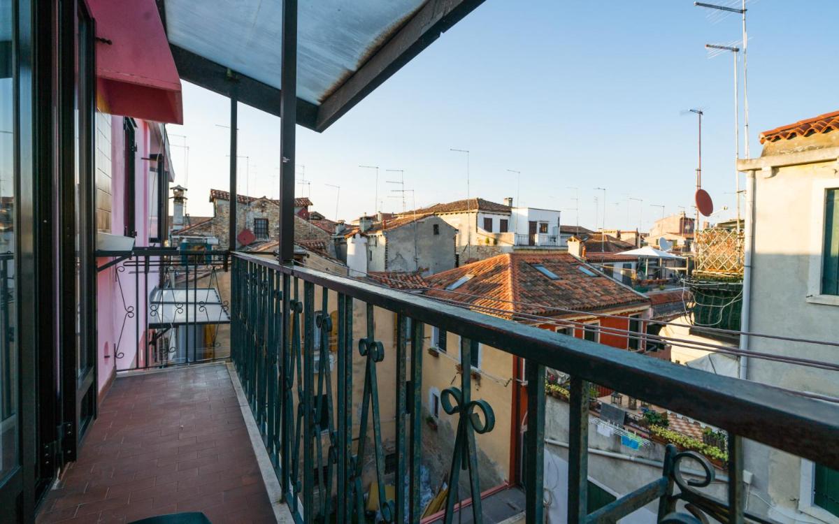 Venetian roof view