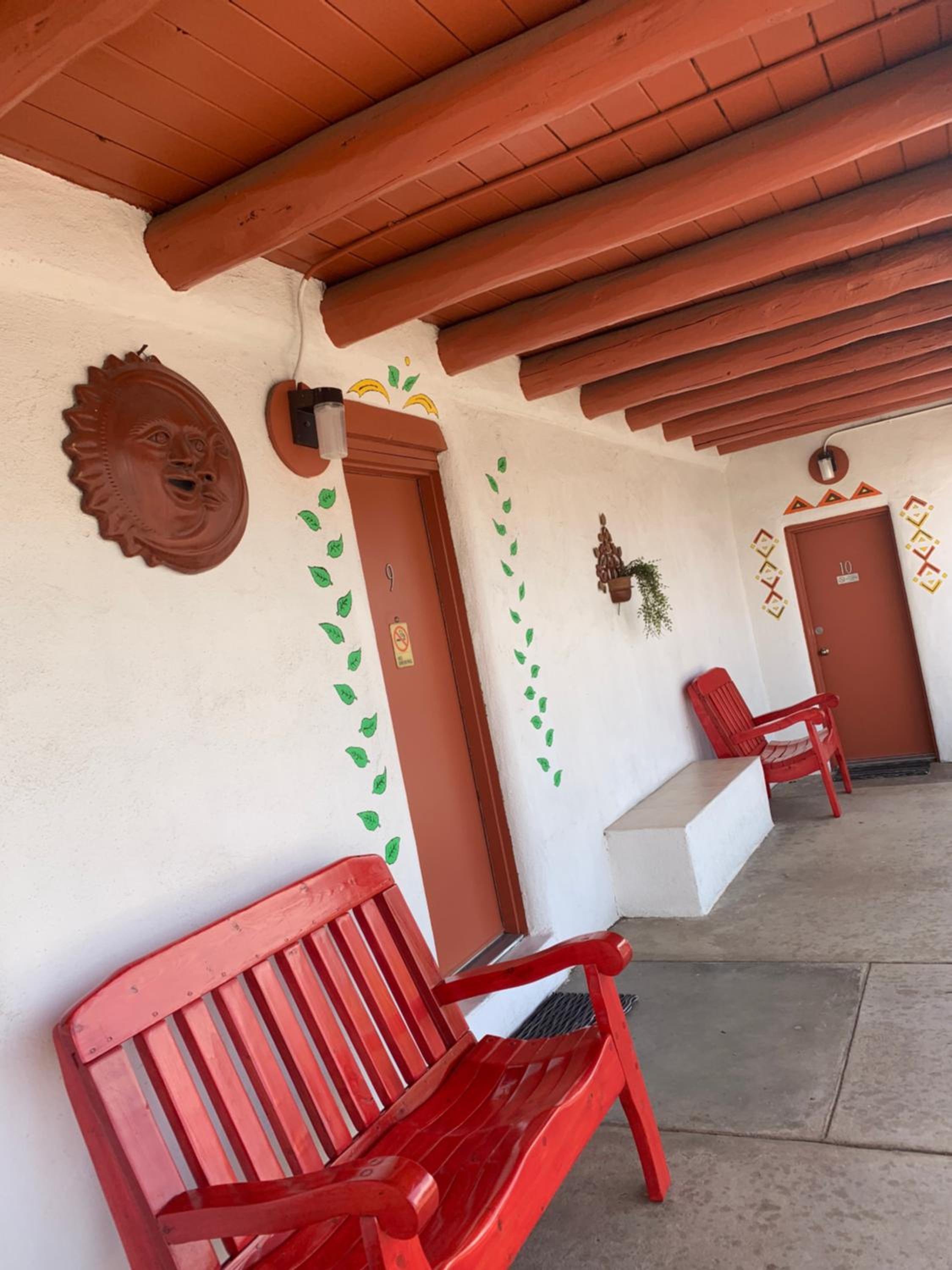 Cottonwood Court Motel