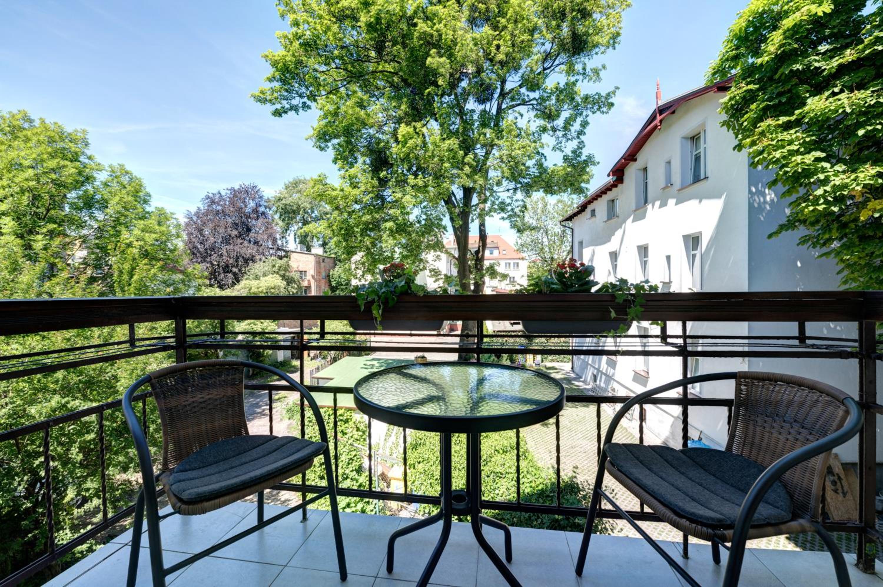 DR Apartments - Frank view 3