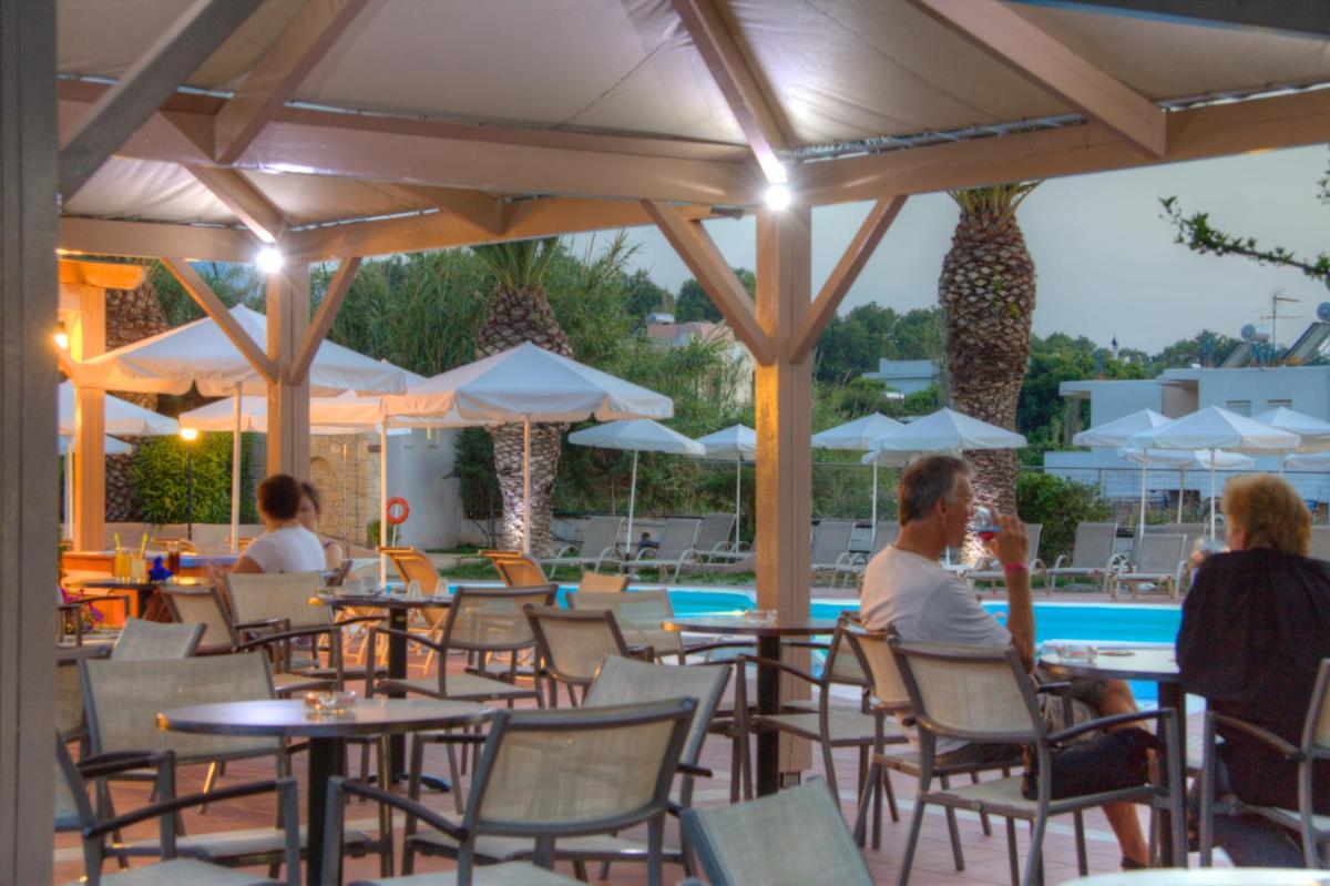outdoor BBQ area