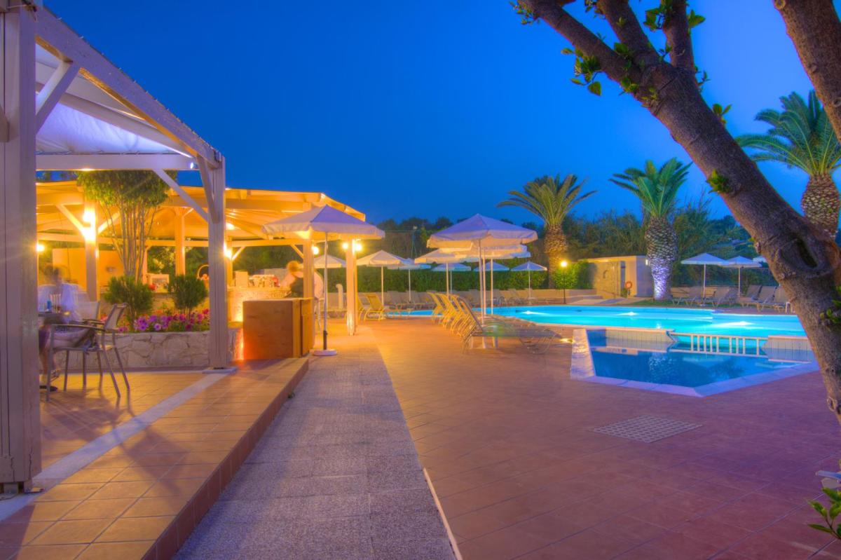 outdoor BBQ area