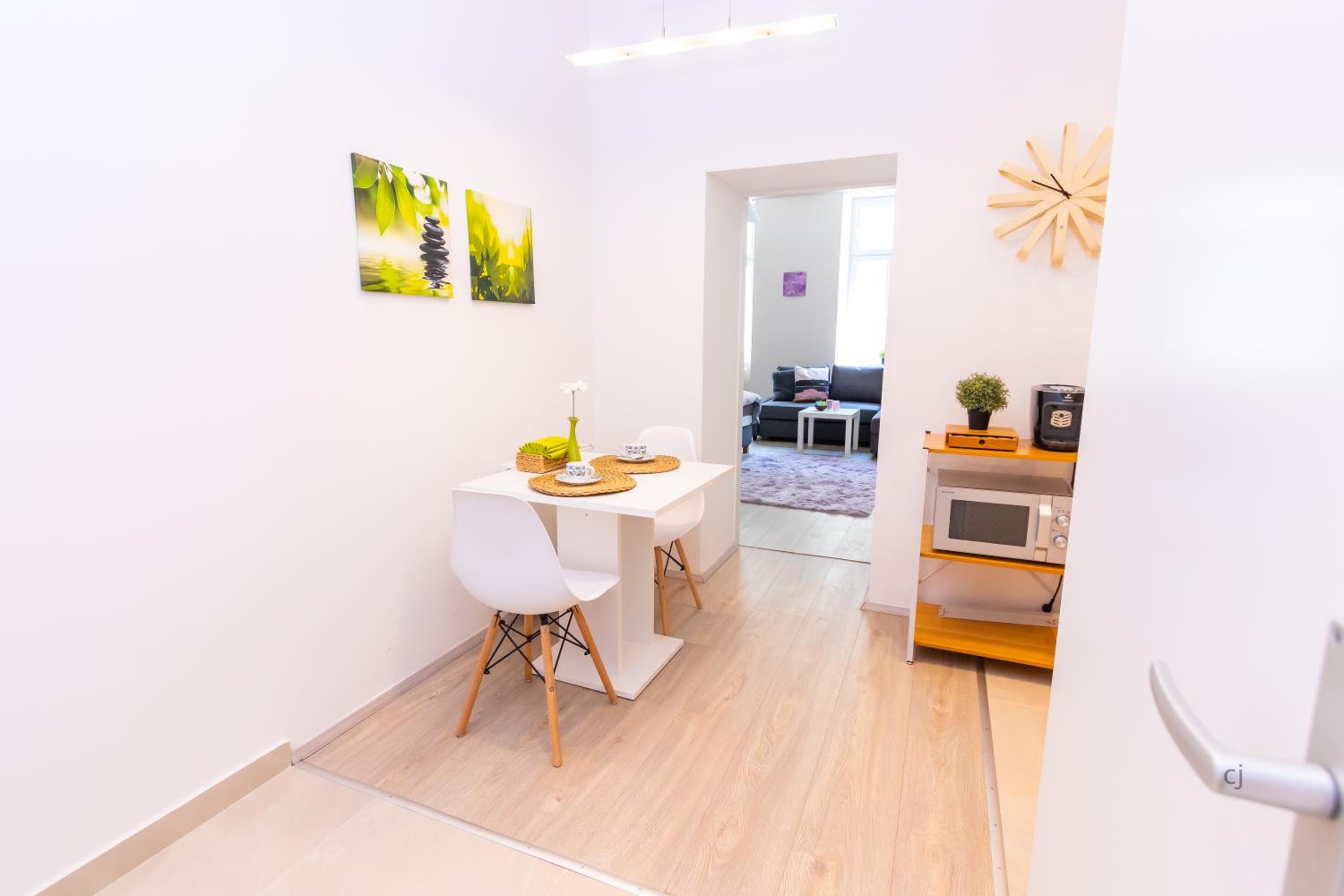 Radiant Premium Apartments - Fünfhaus