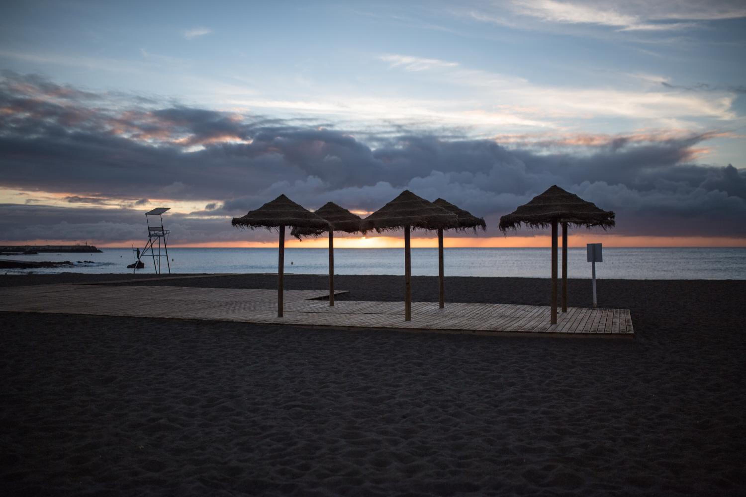 VISTA PLAYA Y MAR - sea view, wifi and AC view 2
