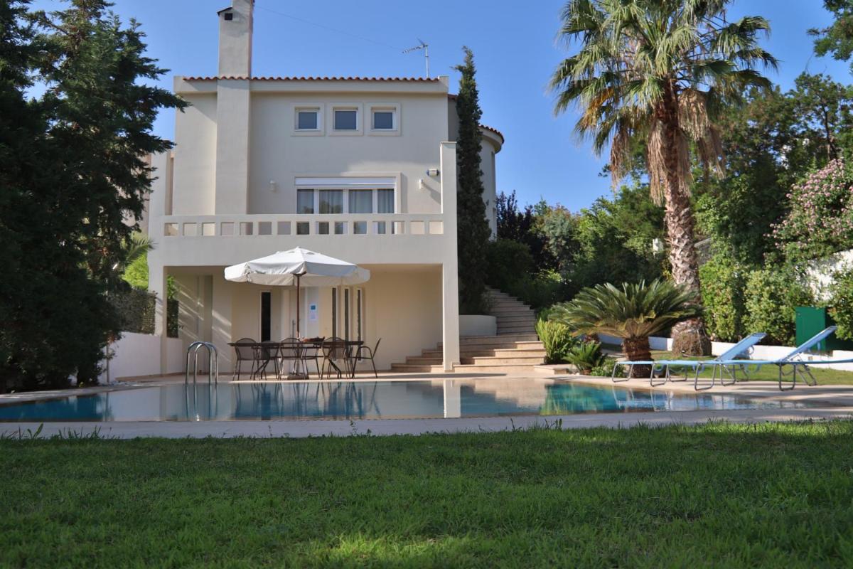 Luxury Villa Anavissos photo 3