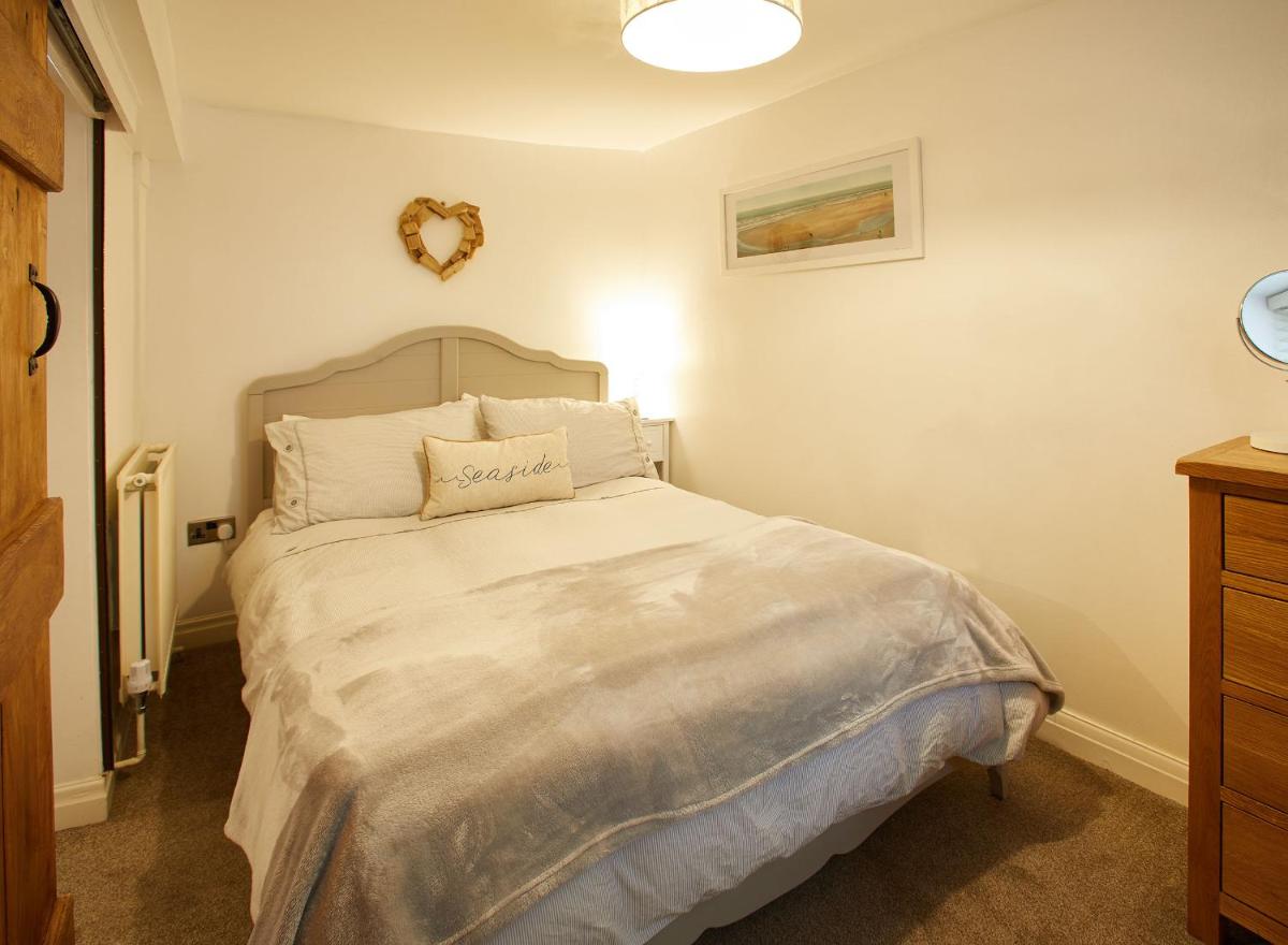 Host & Stay - Duck Down Cottage view 3