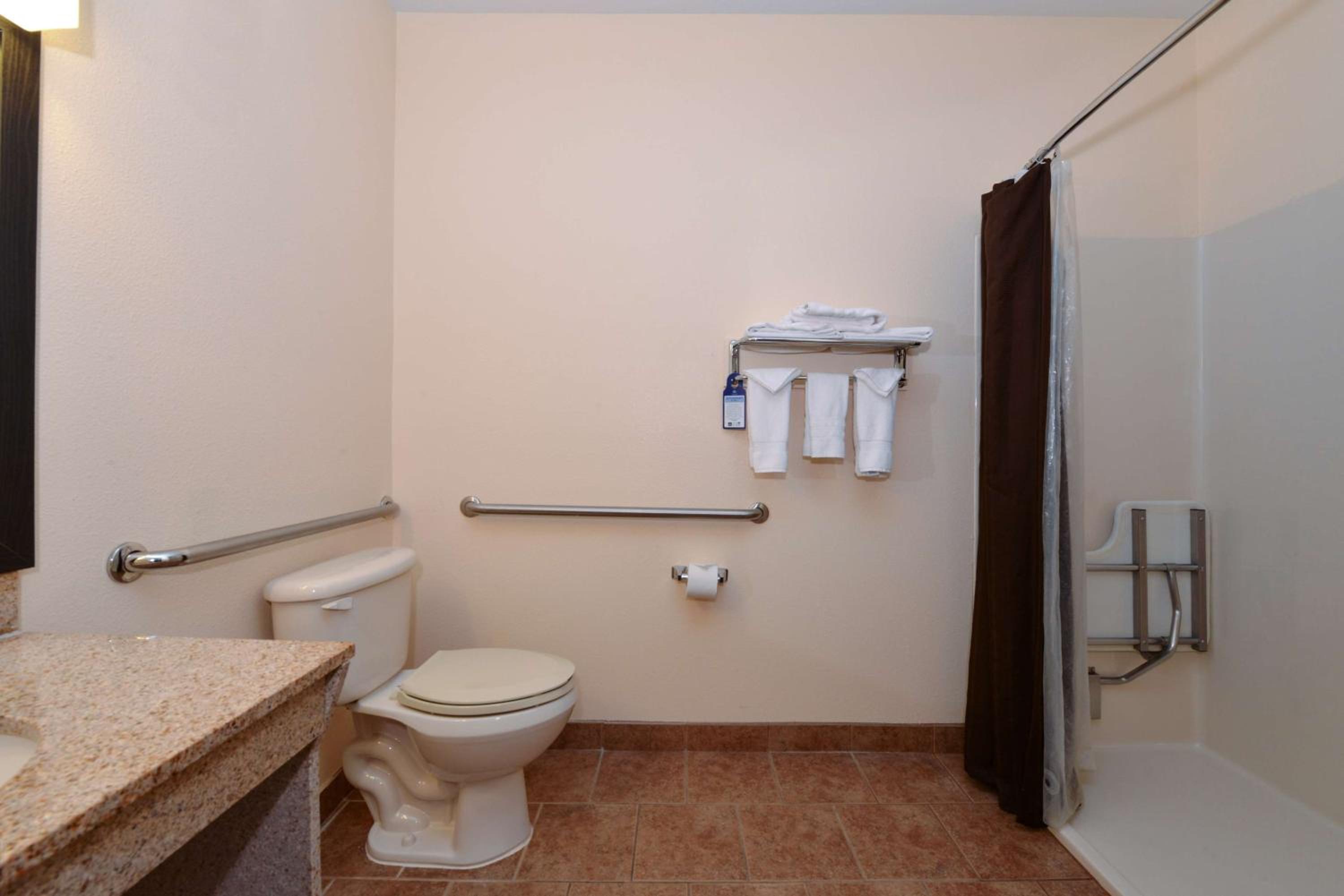 Laramie Vacations - Best Western Laramie Inn  Suites - Property Image 8