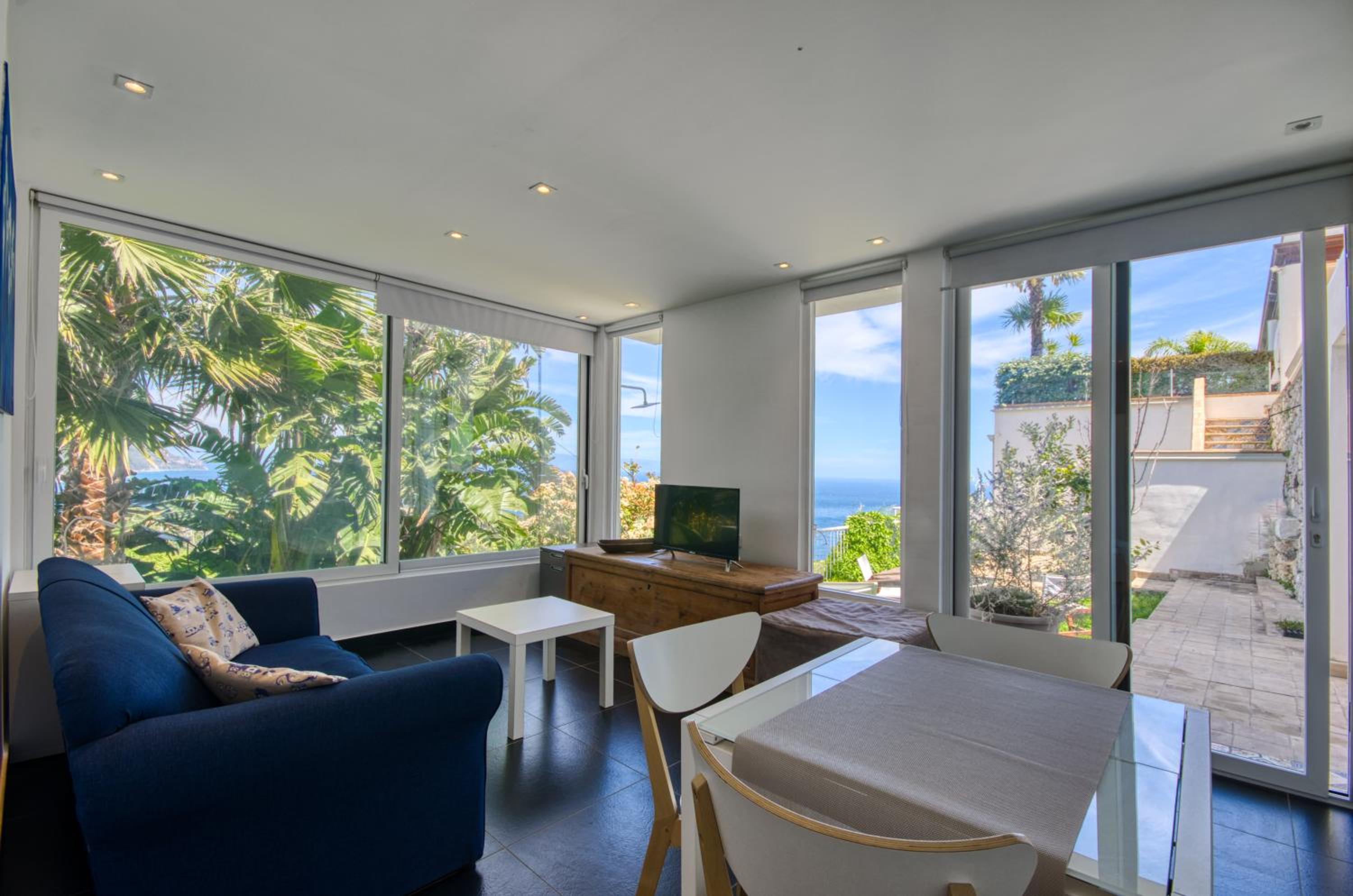 Luxury Taorum villa with spectacular sea views in Taormina