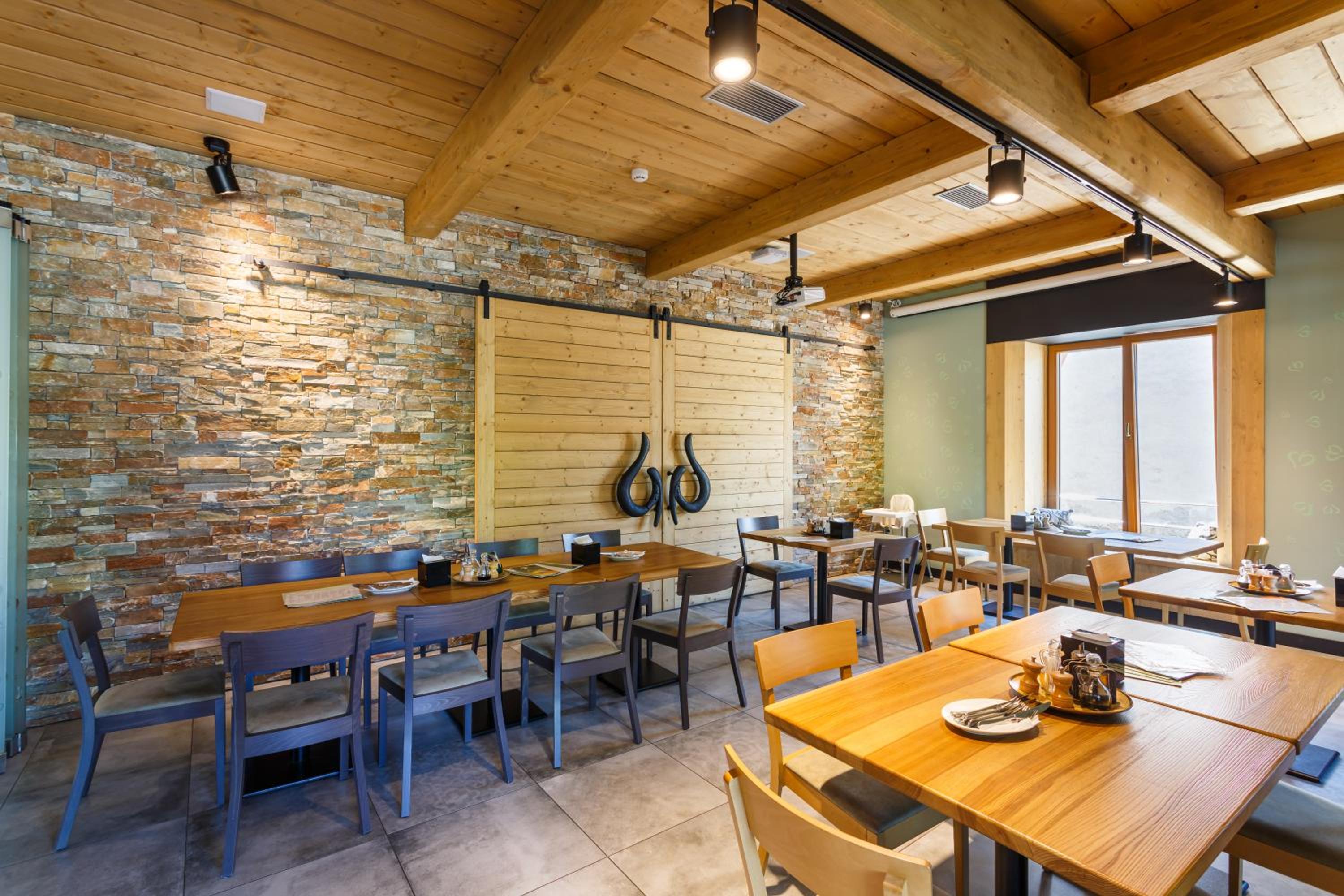 Restaurace a penzion Pod Lipami Metylovice