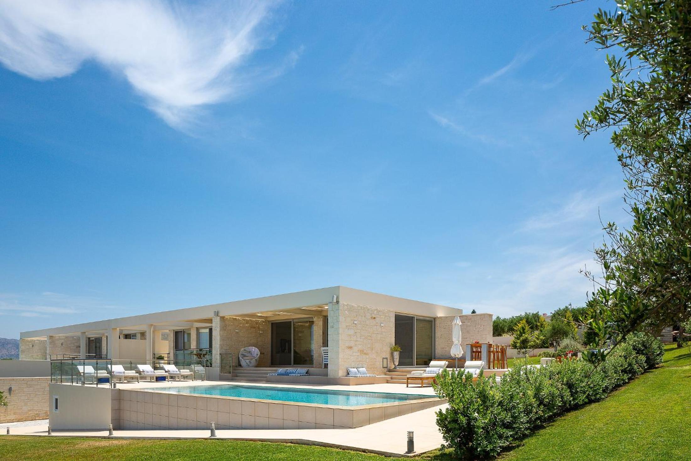 Elias Luxury Villa view 3
