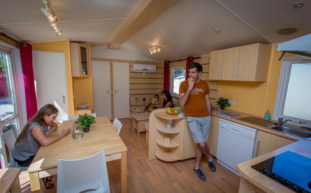 Vitrolles Vacations - Camping Marina Plage - Property Image 7