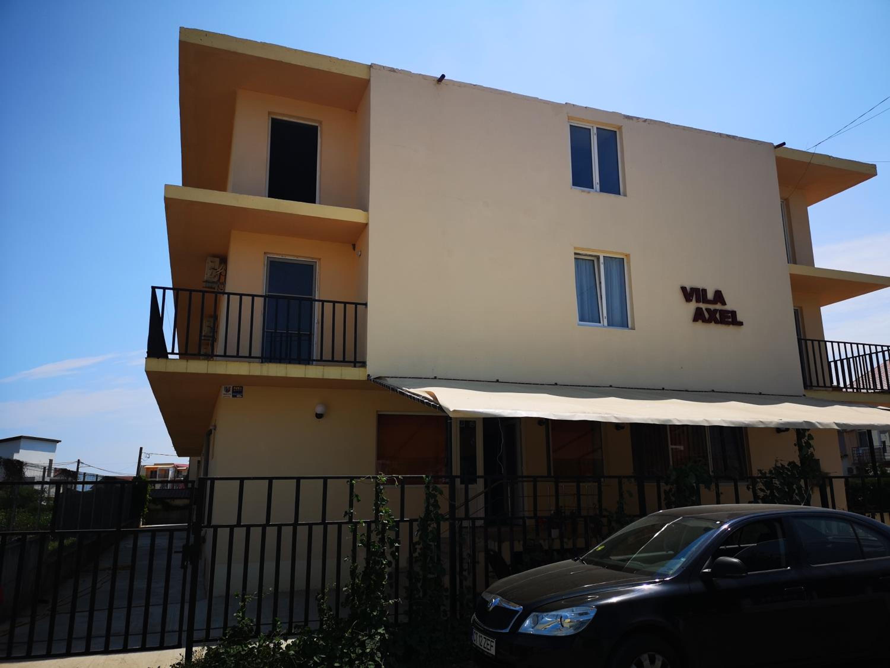 Photo 19