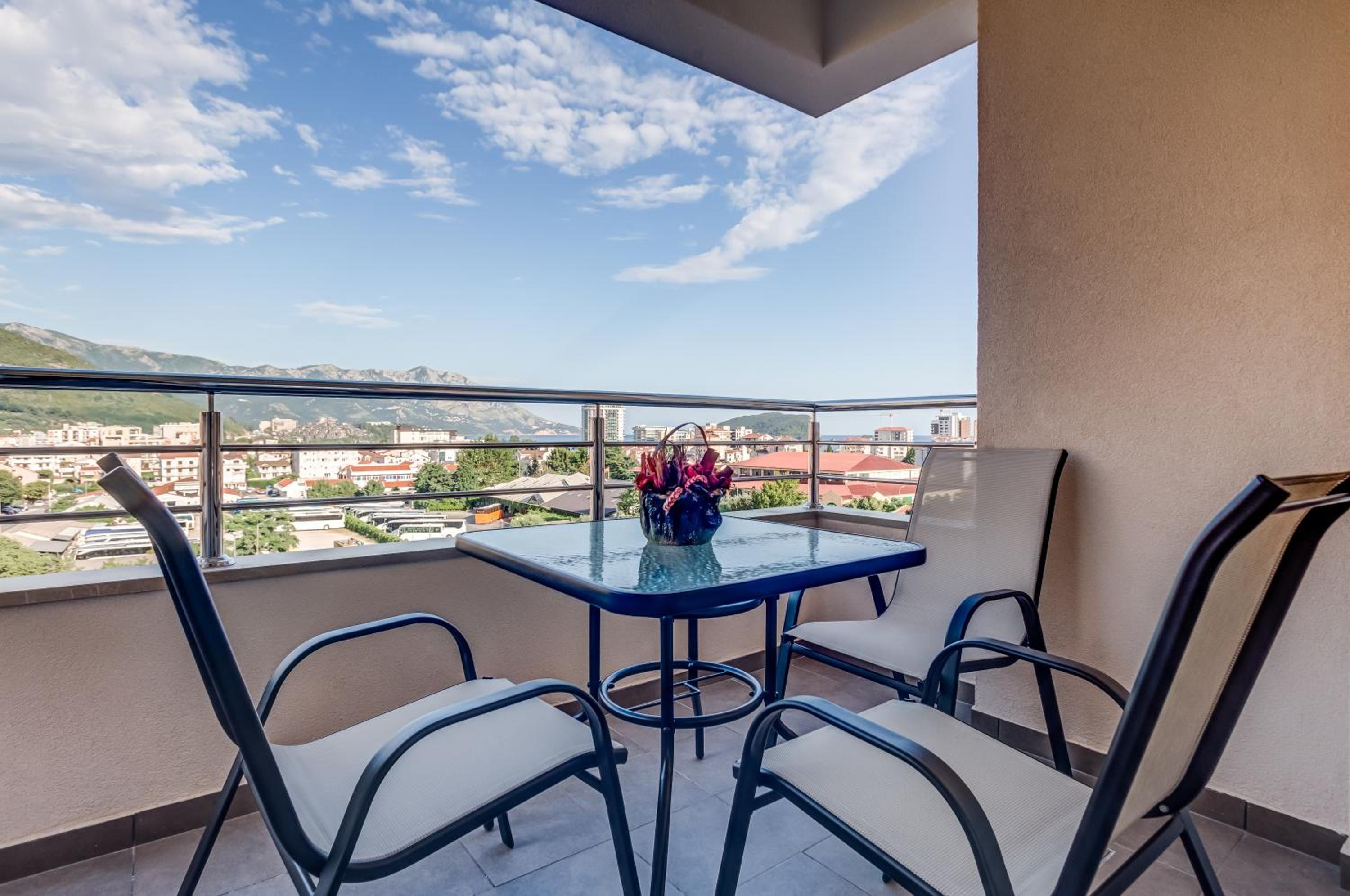 Photo 38