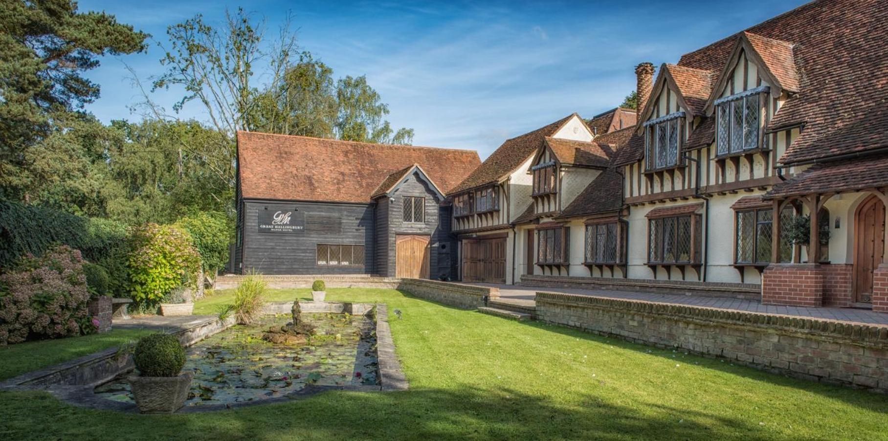 Bishops Stortford Vacations - Great Hallingbury Manor  Lodges - Property Image 1