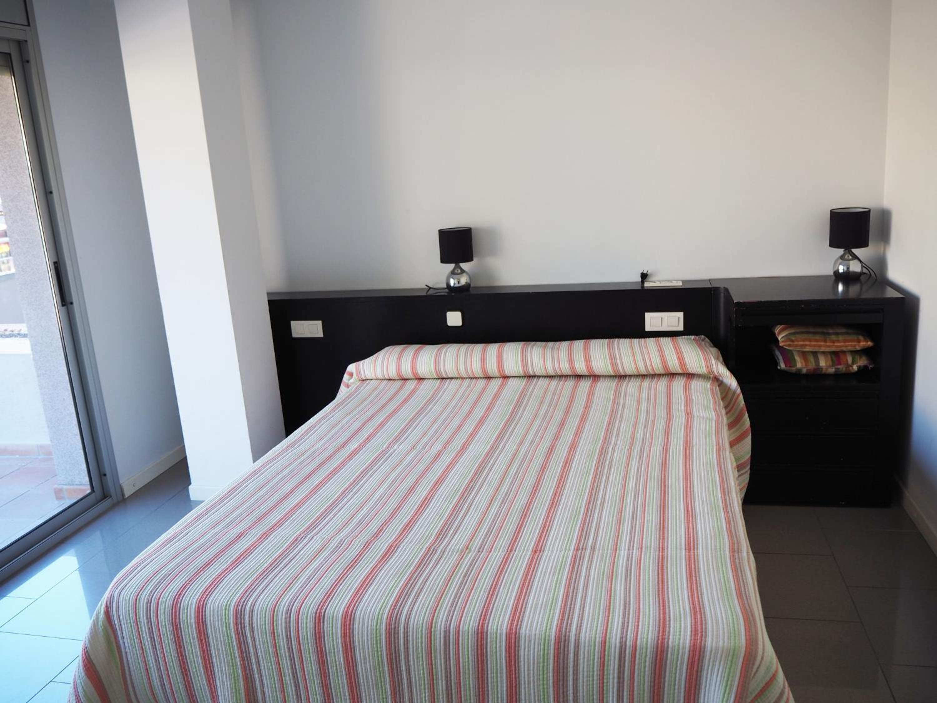 Saromar II Apartament amb dues terrasses per 6 persones a 5 minuts de la Platja Gran photo 3
