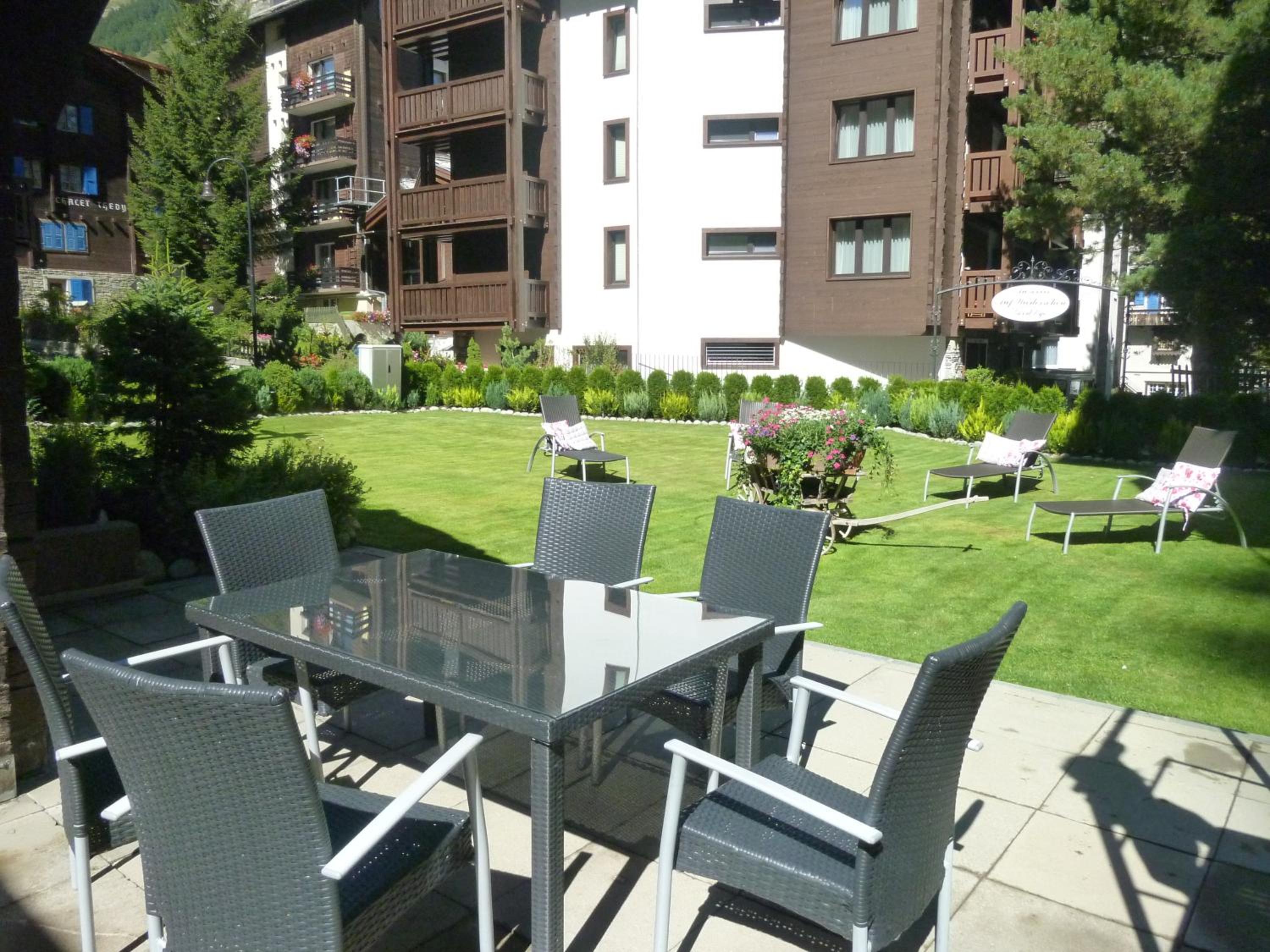 Jolimont Apartments