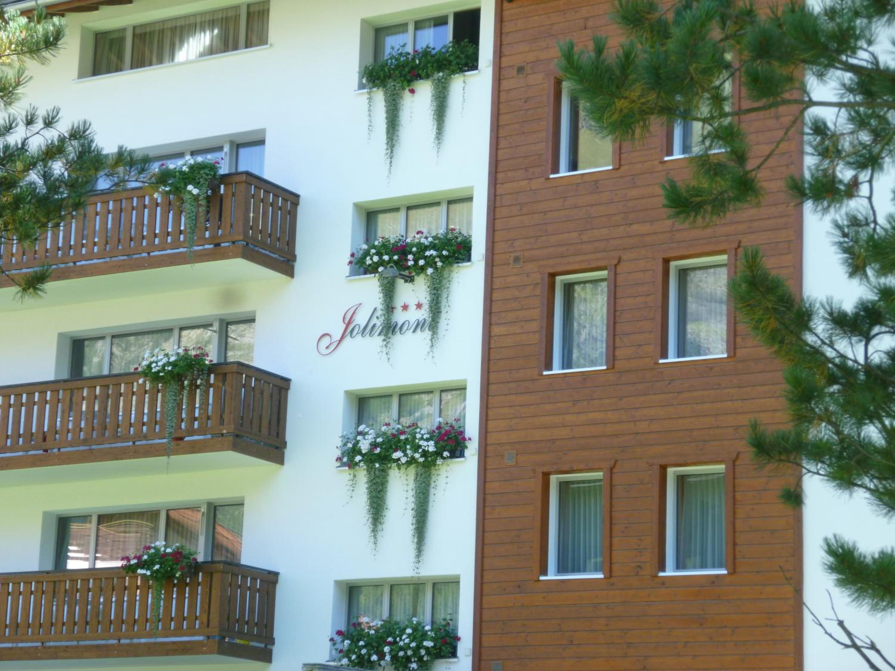 Jolimont Apartments
