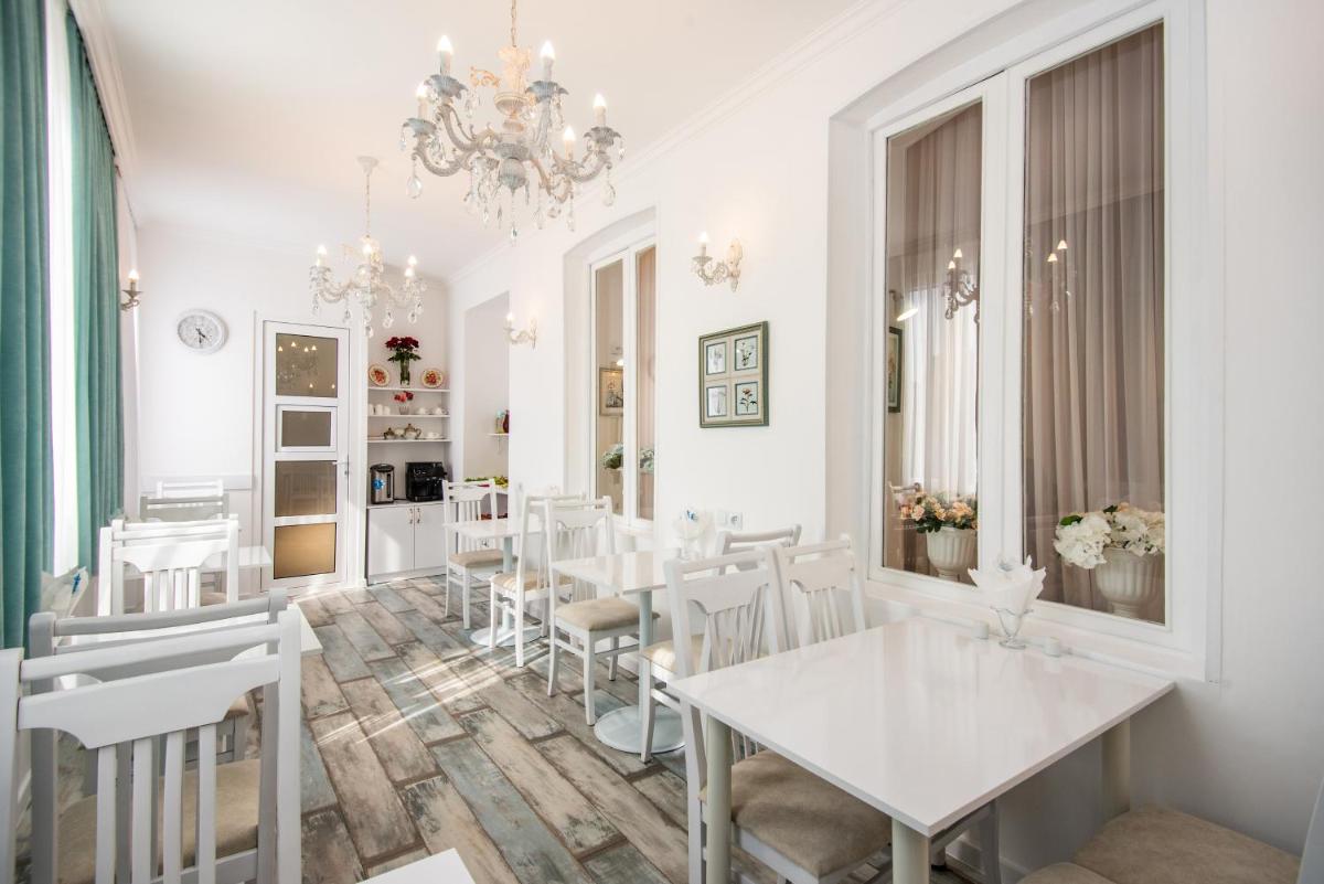 Hotel Lowell Hotel - Image 1