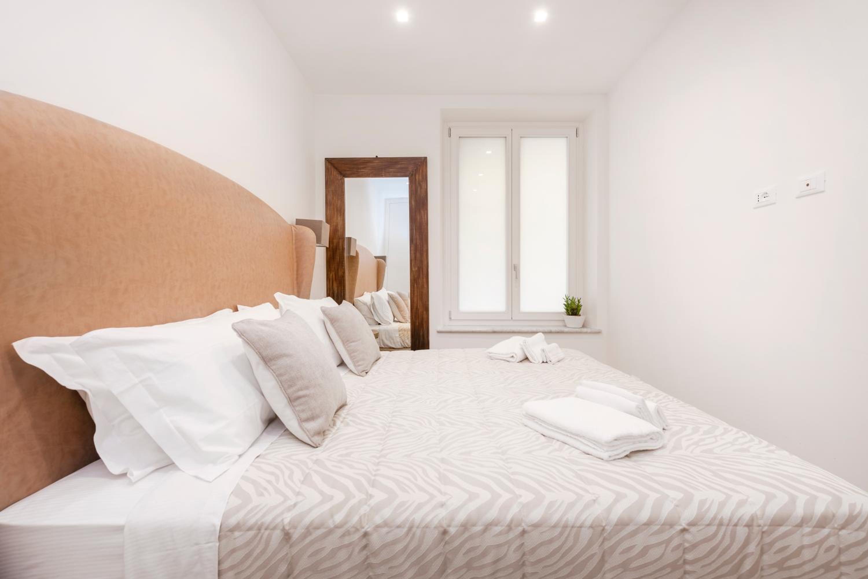 Divo Apartments - Spanish Steps