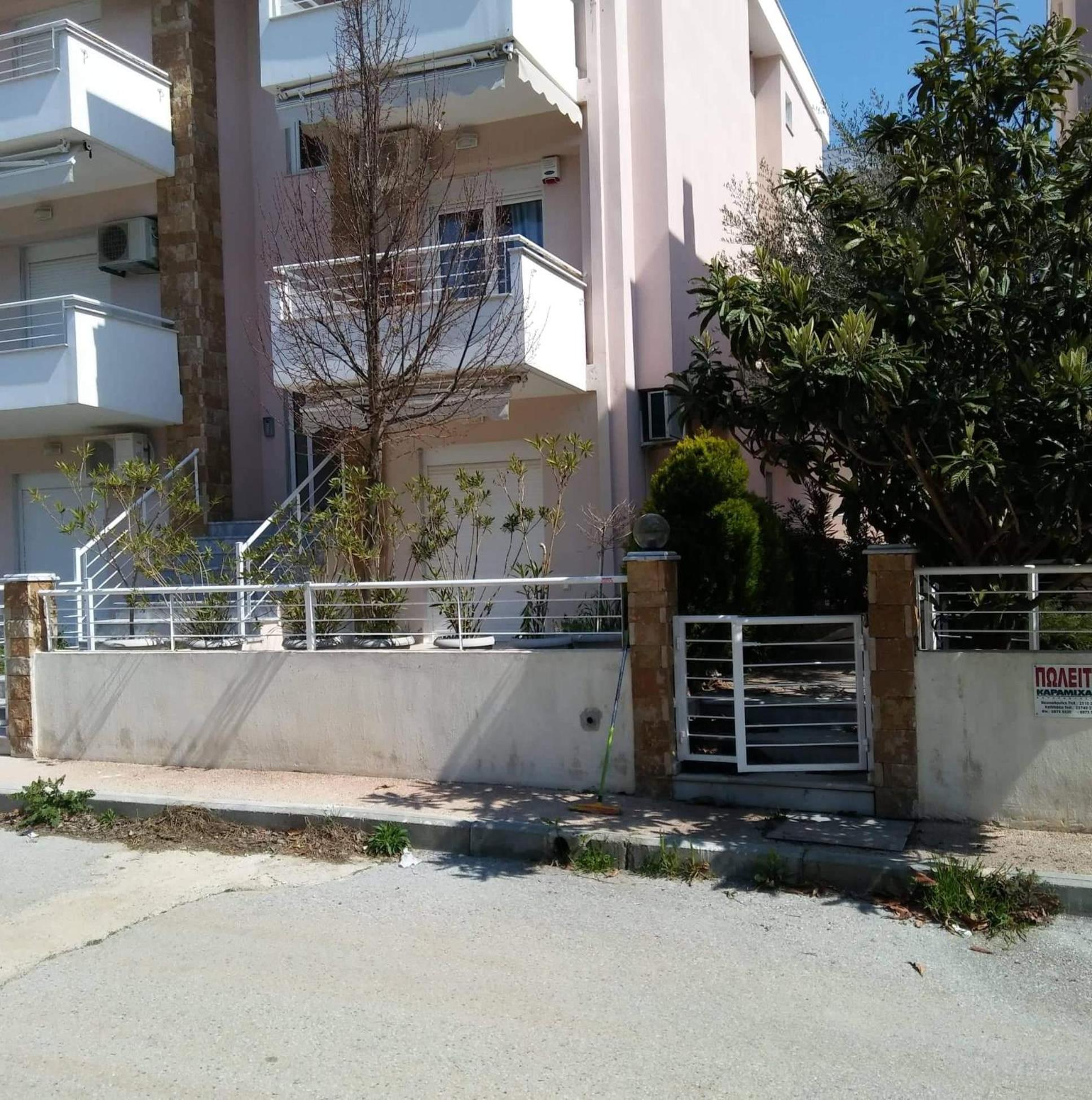 Cozy 1 bedroom apartment with a view to the pool close to the beach! view 5