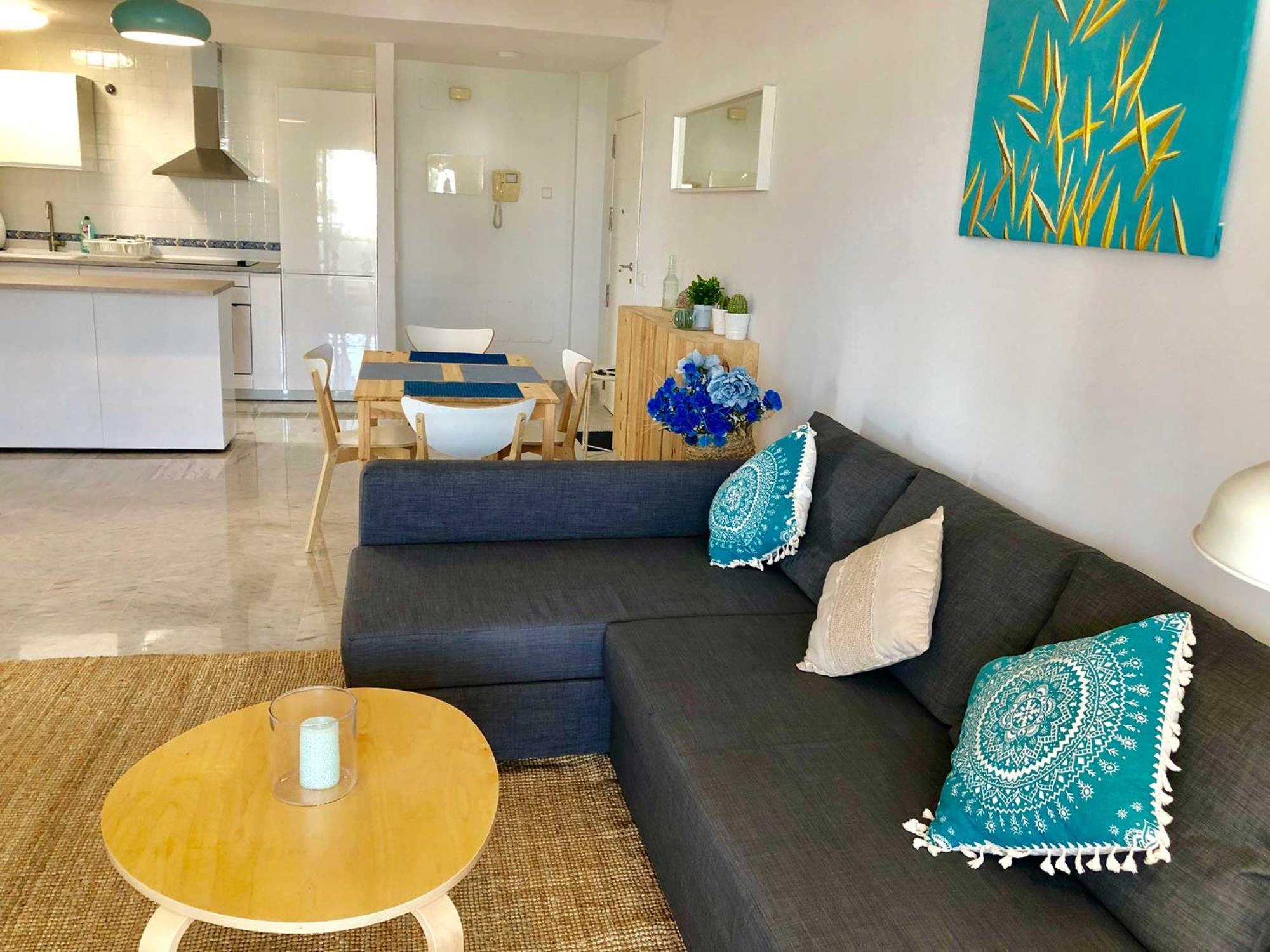 Bright apartment 300m from the beach view 5
