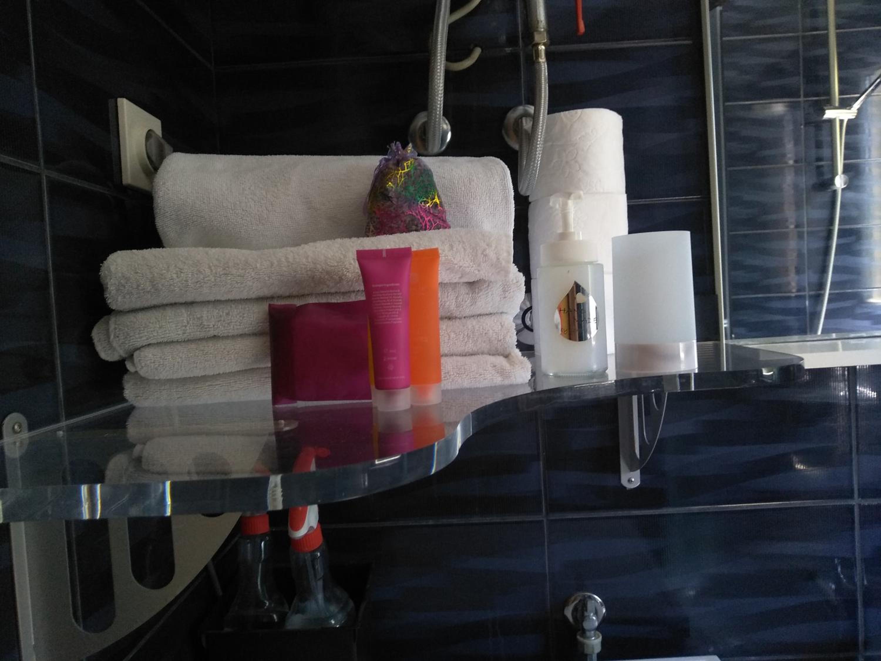 Photo 9