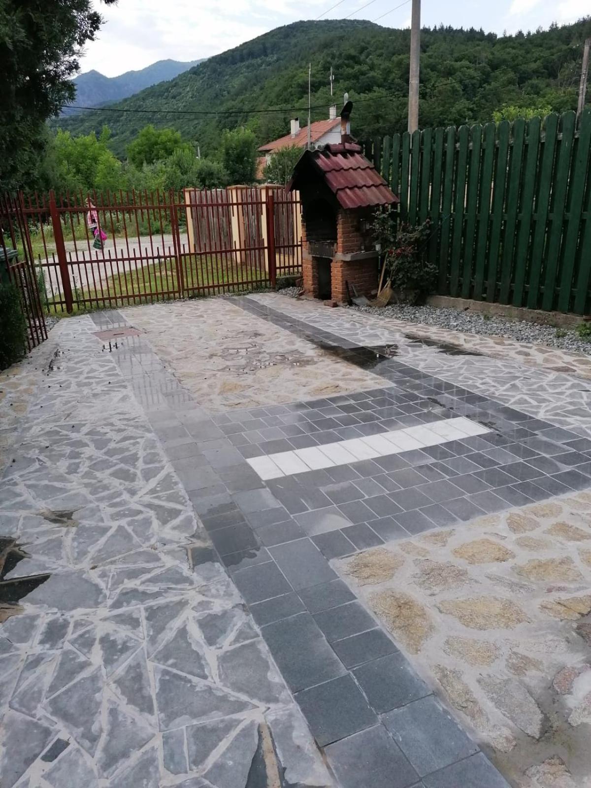 Photo 9