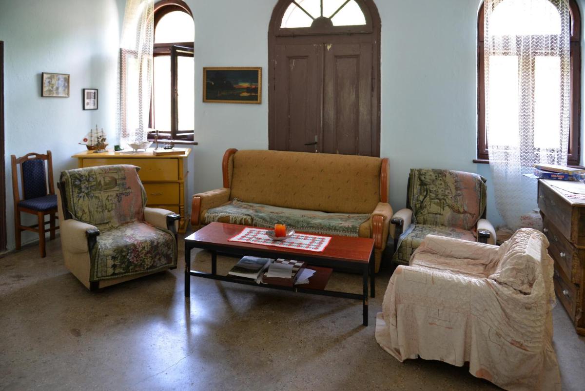 Photo 46