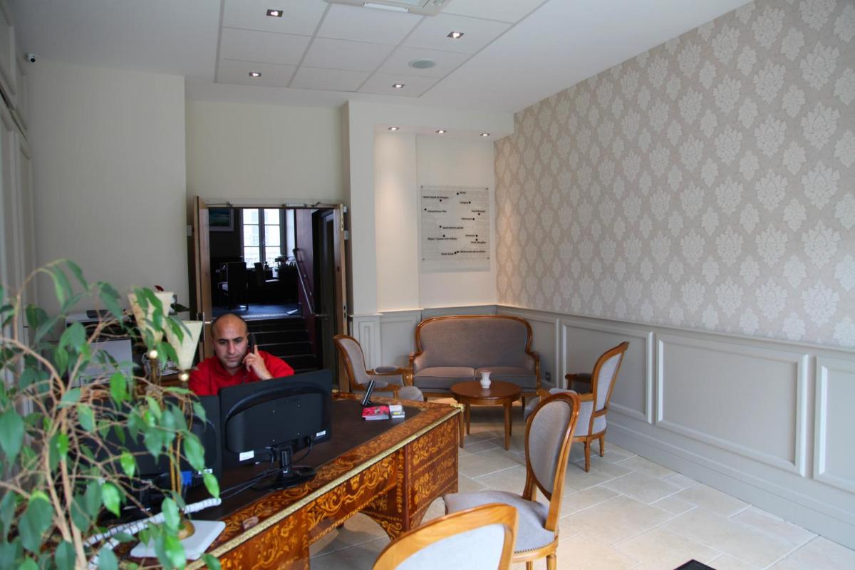 hotel reception