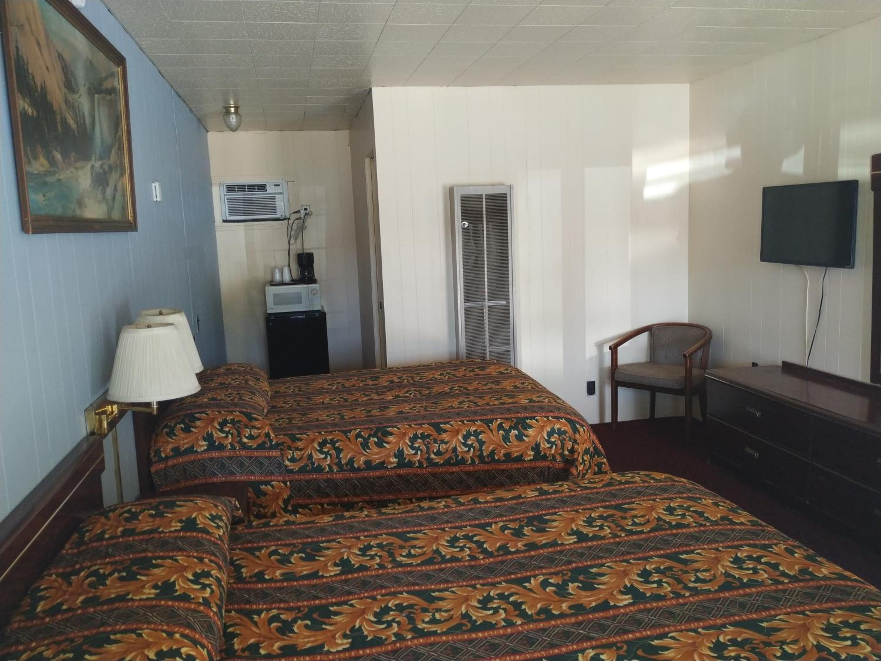 Edgewood Motel view 2