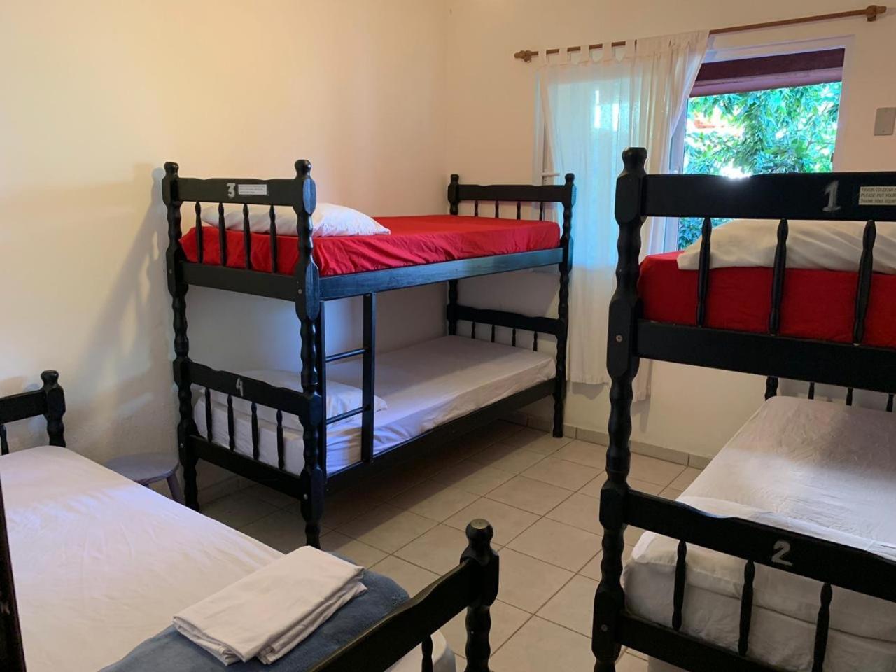 AymuraY Hostel e Pousada