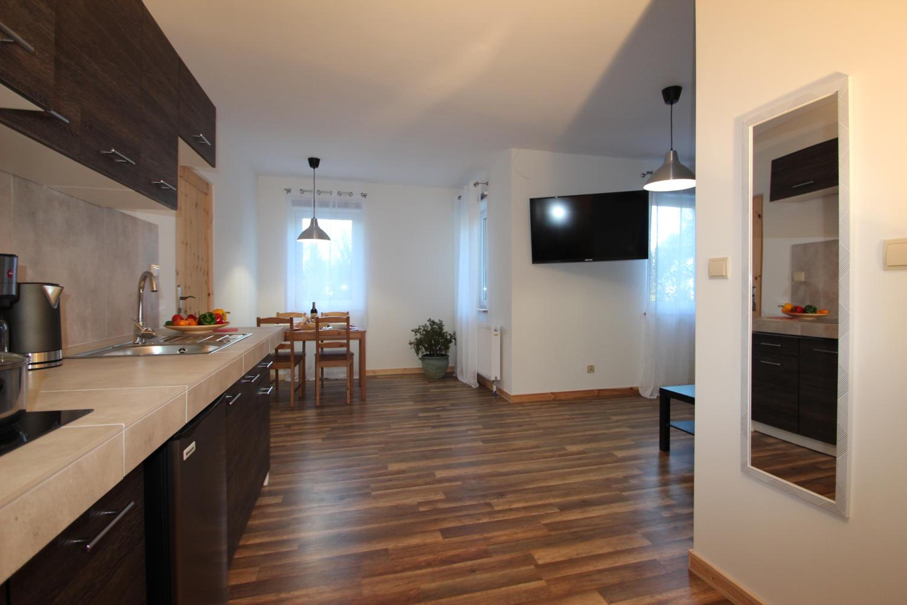 ApartDębki view 2
