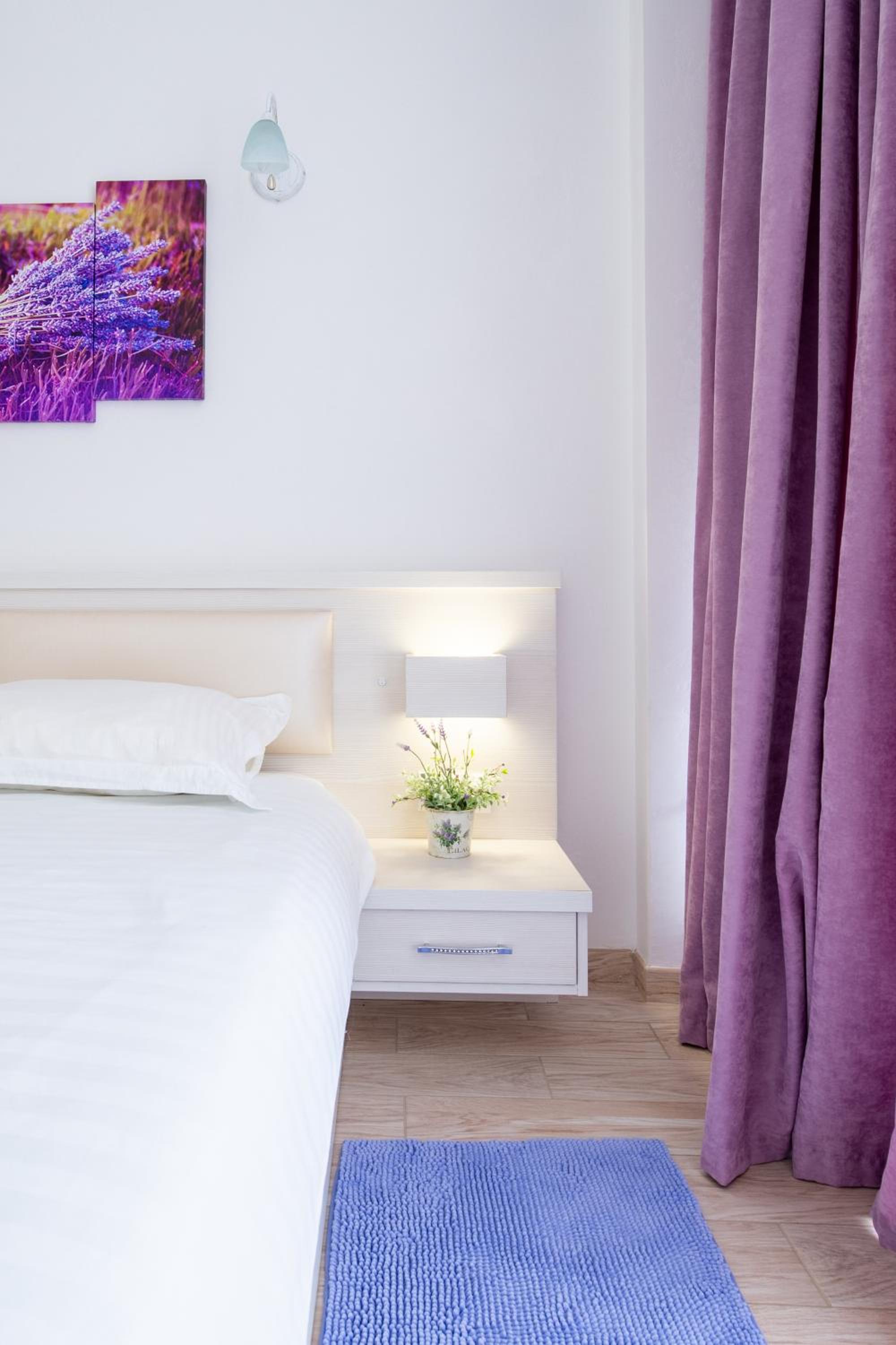 Apartament First Line