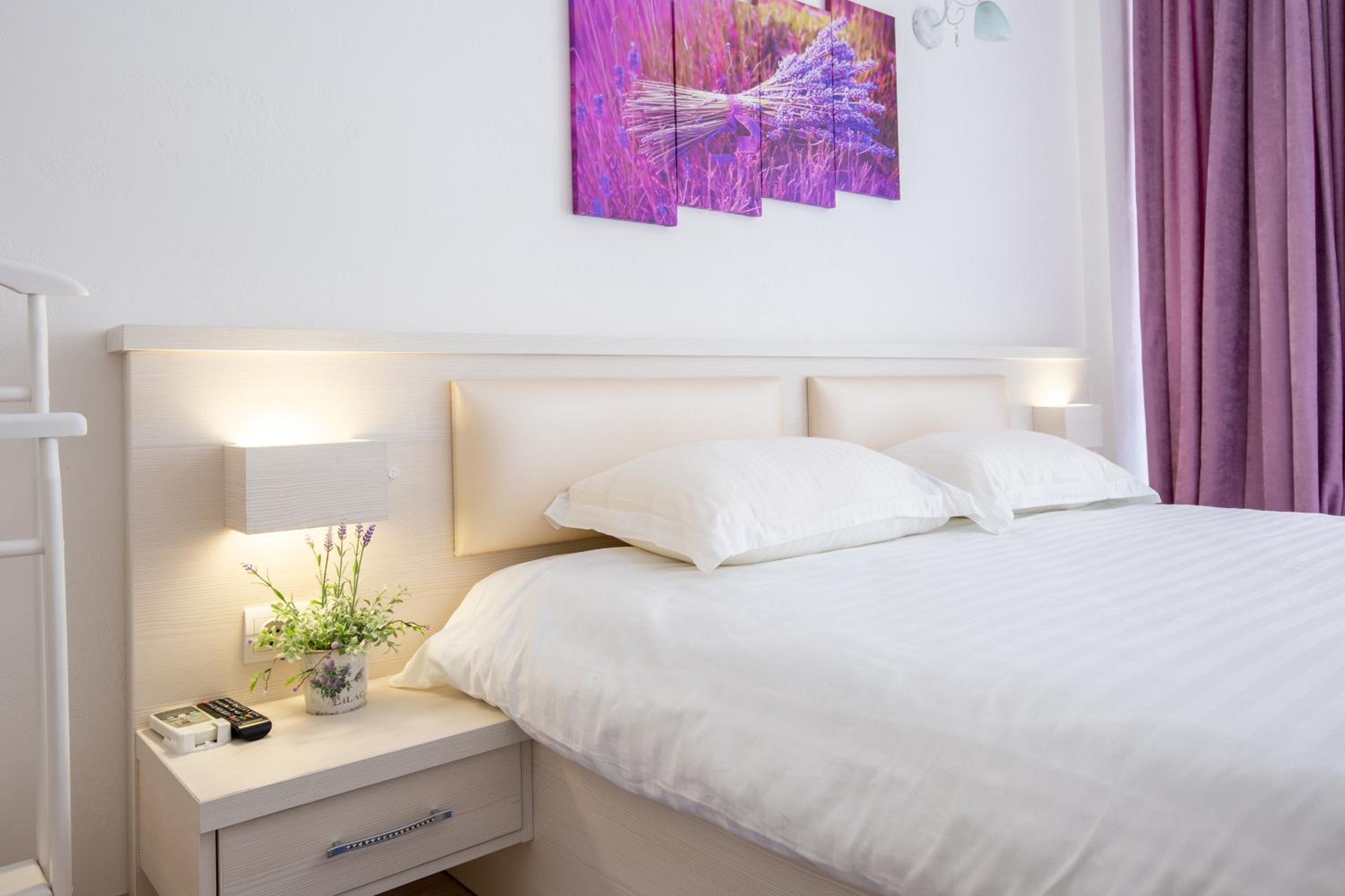 Apartament First Line