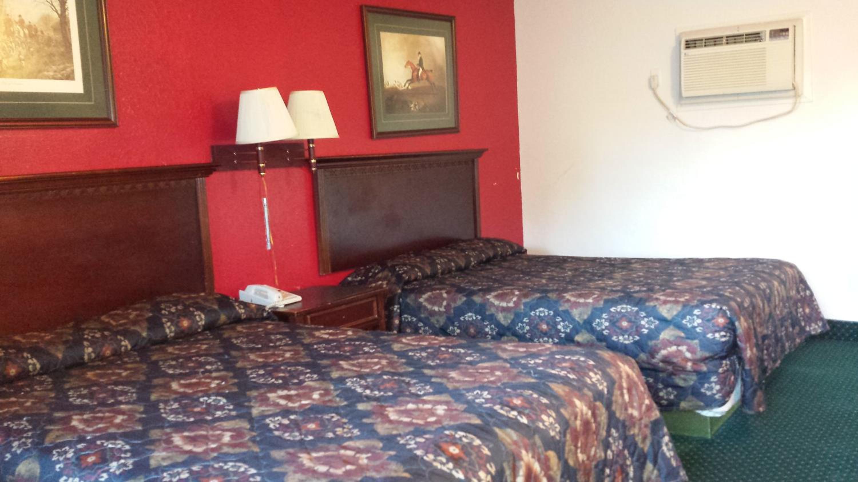 Hallmark Motel