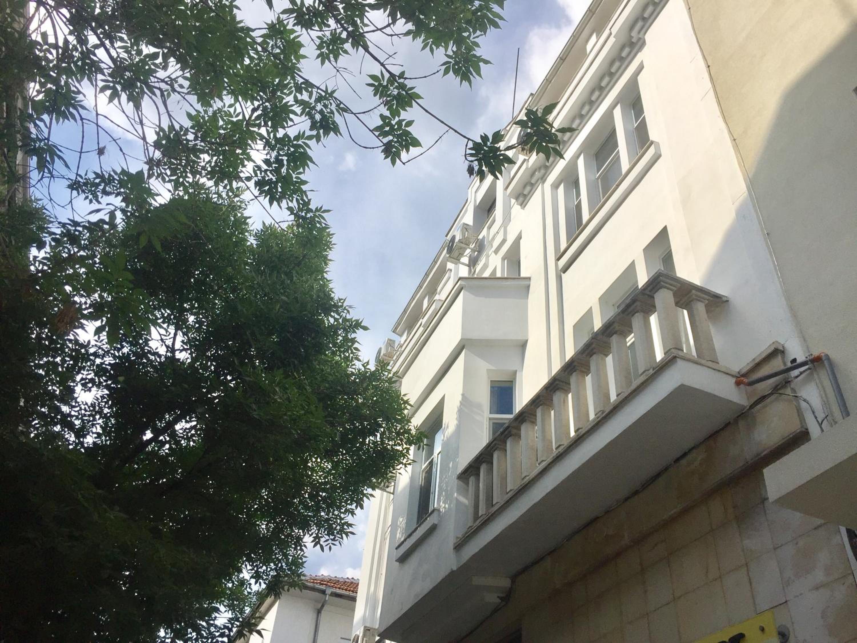 SKYLER GUEST HOUSE